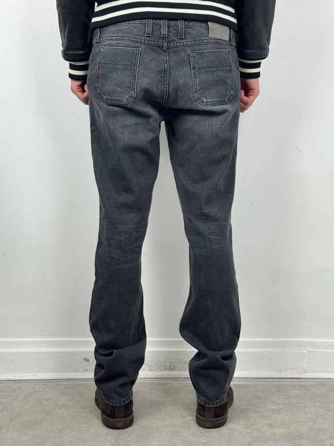 Gucci 2010s Gucci Grey Denim Straight-Leg Jeans Size US 33 - 4 Thumbnail