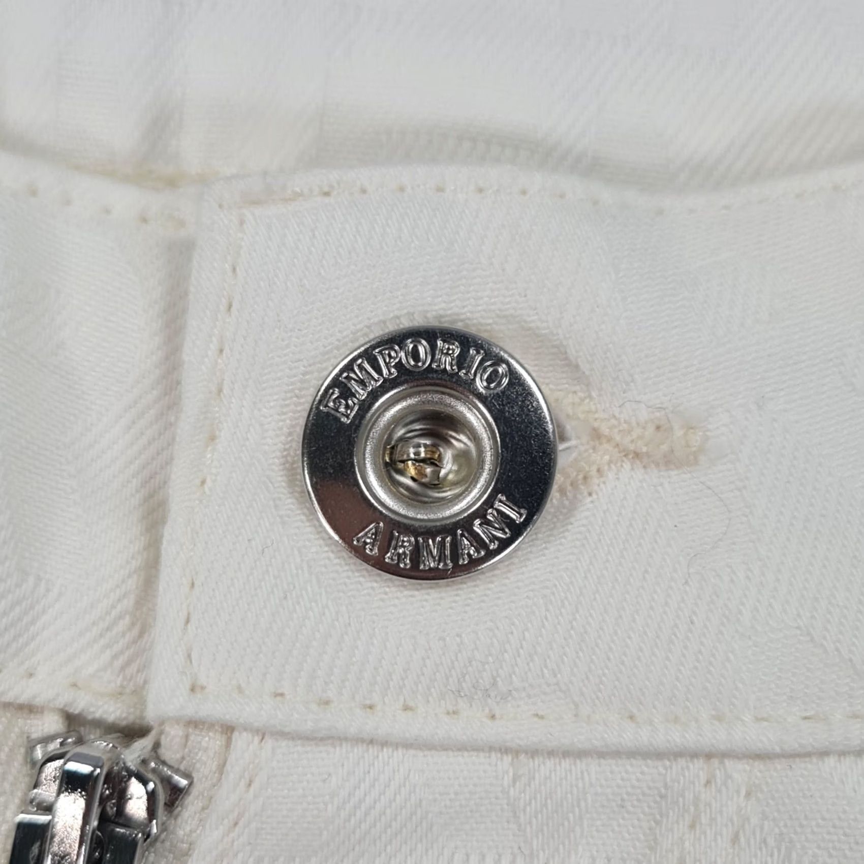 Emporio Armani Emporio Armani Jeans White W31 L28 Loose Fit Logo 5-Pocket Denim Cotton Casual Mens Jeans W31 L28 Regular Fit Jeans Size US 31 - 3 Thumbnail
