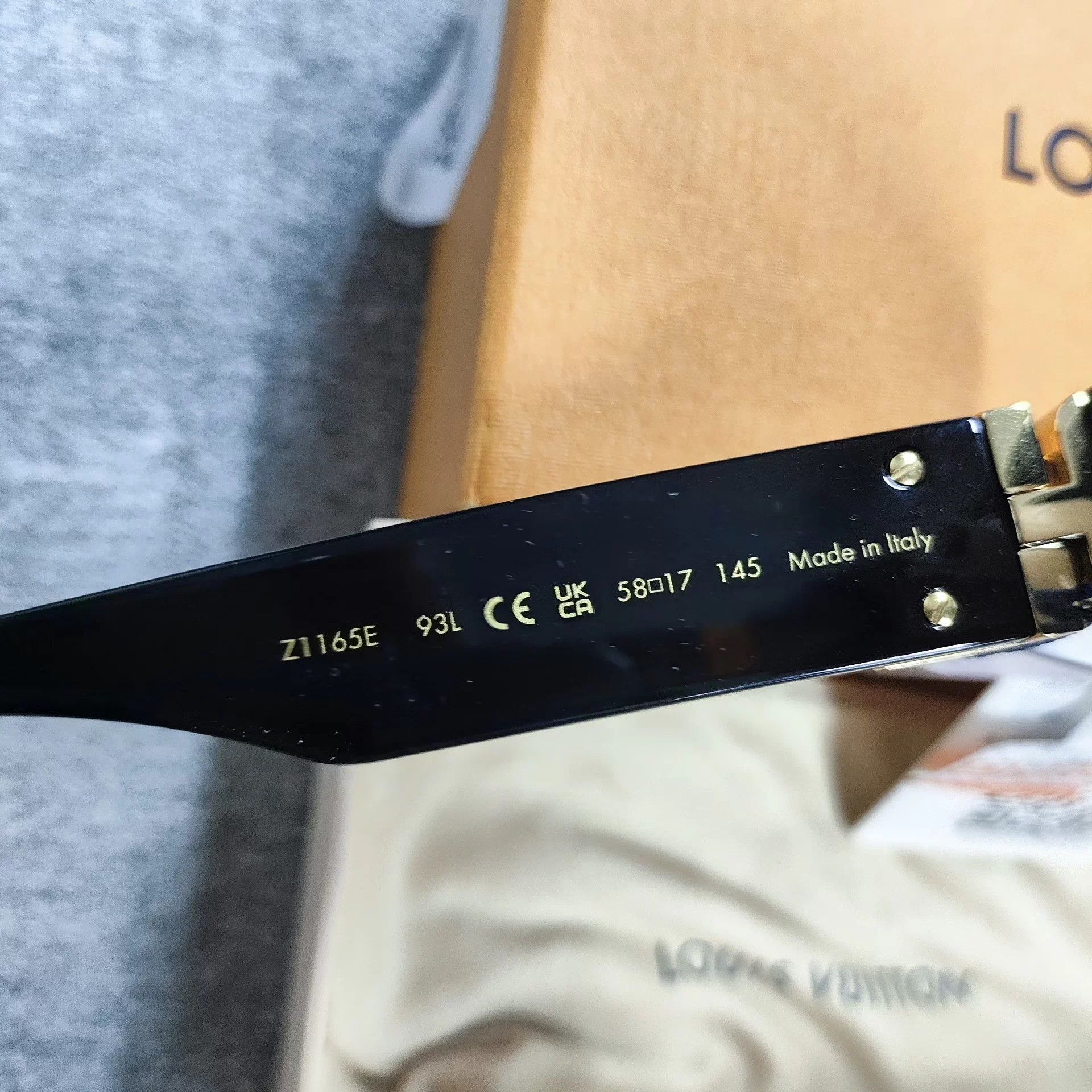 Louis Vuitton LV new authentic black sunglasses Size ONE SIZE - 6 Thumbnail