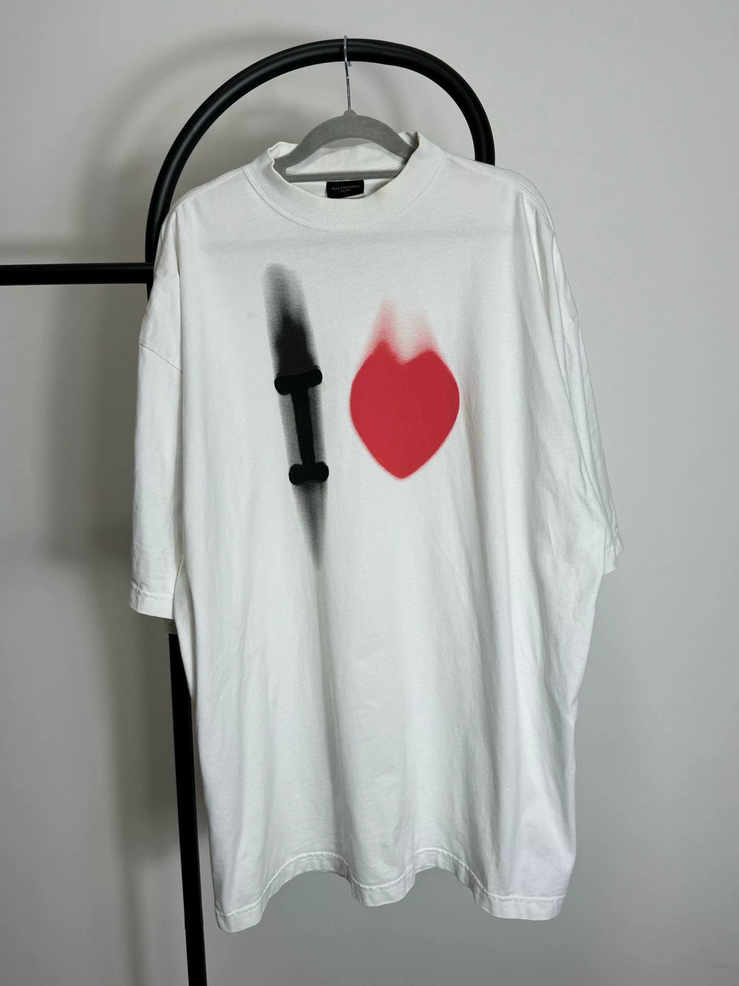 Balenciaga Balenciaga Printed White T-Shirt XS Men Size US XS / EU 42 / 0 - 1 Thumbnail
