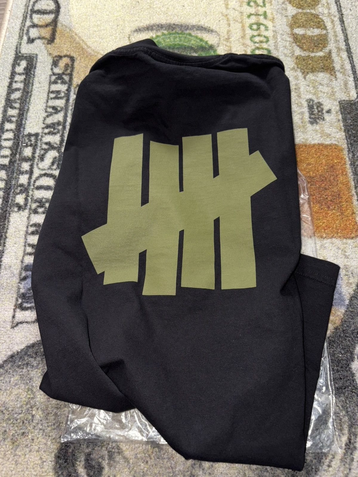 Undefeated Undefeated S/S Stencil Tee Olive Size US S / EU 44-46 / 1 - 2 Thumbnail
