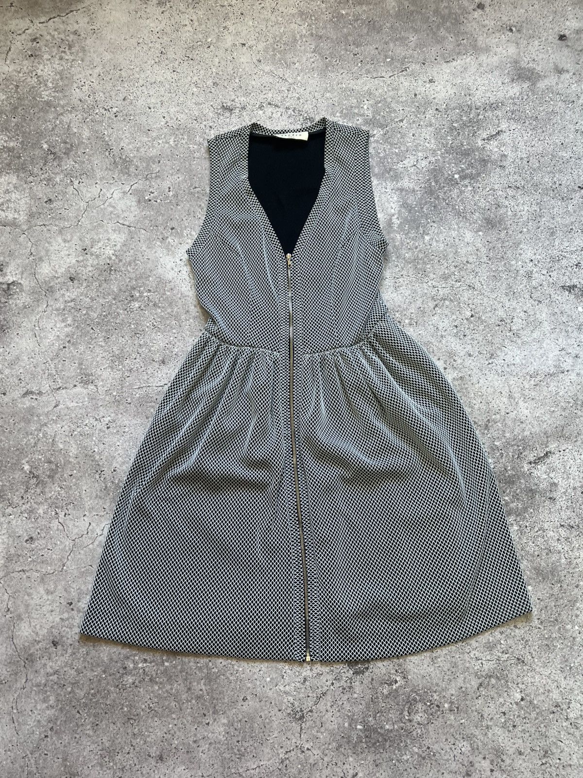 Sandro Sandro Mesh Sleeveless Dress Size XS / US 0-2 / IT 36-38 - 1 Thumbnail