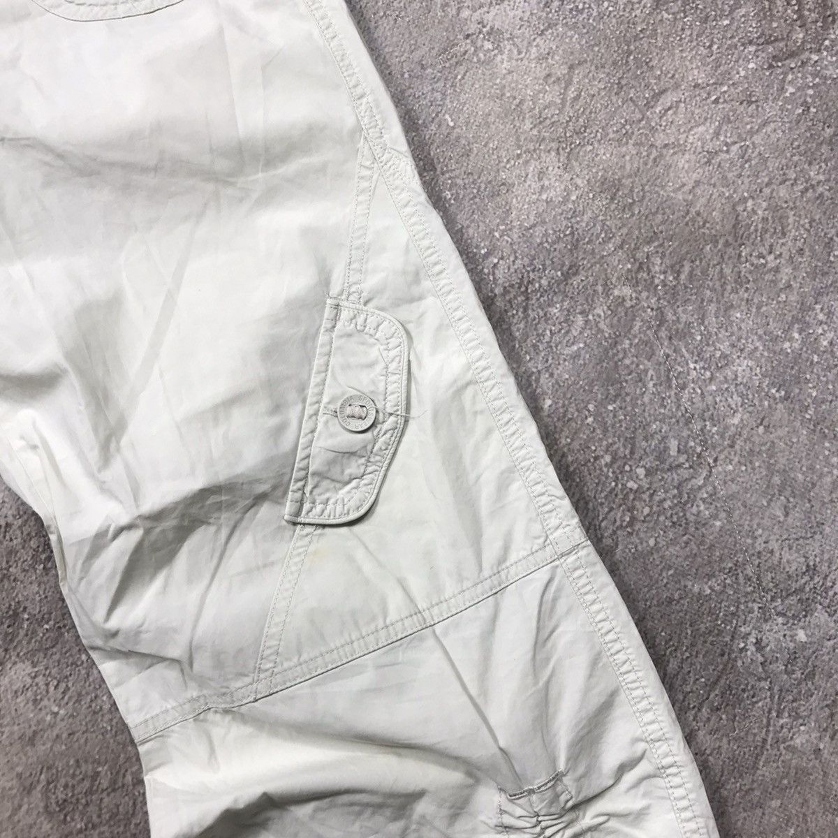 Vintage Vintage Y2K Baggy Distressed Cargo Pants Streetwear Logo 30 Size 30" / US 8 / IT 44 - 2 Thumbnail
