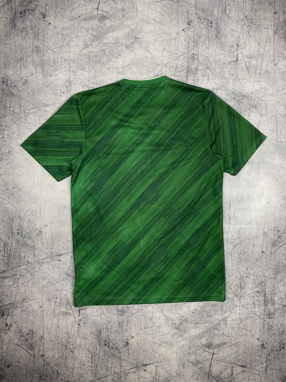 Adidas Adidas Northern Ireland 2020-22 Home Football Shirt Jersey Size US M / EU 48-50 / 2 - 12 Thumbnail