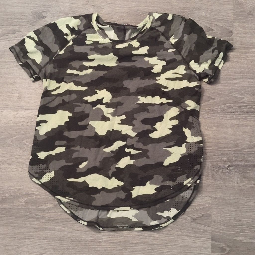 Lululemon Lululemon UVP Run Short SleeveHeritage 365 Camo size 12/14? Size XL / US 12-14 / IT 48-50 - 1 Thumbnail