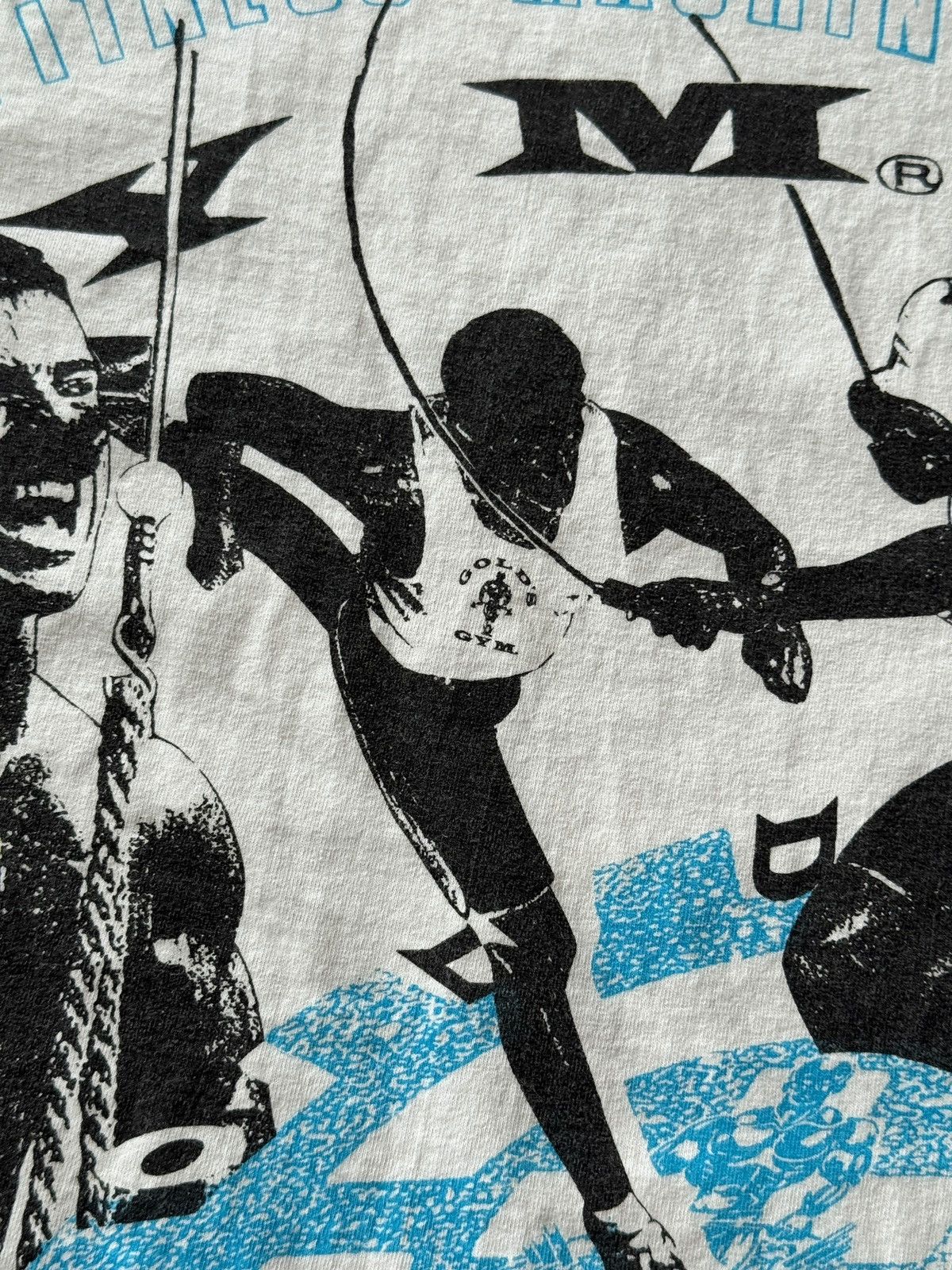 Vintage *RARE* 1991 90s VINTAGE GOLD’S GYM FITNESS AOP T-SHIRT SPORT Size US L / EU 52-54 / 3 - 9 Thumbnail