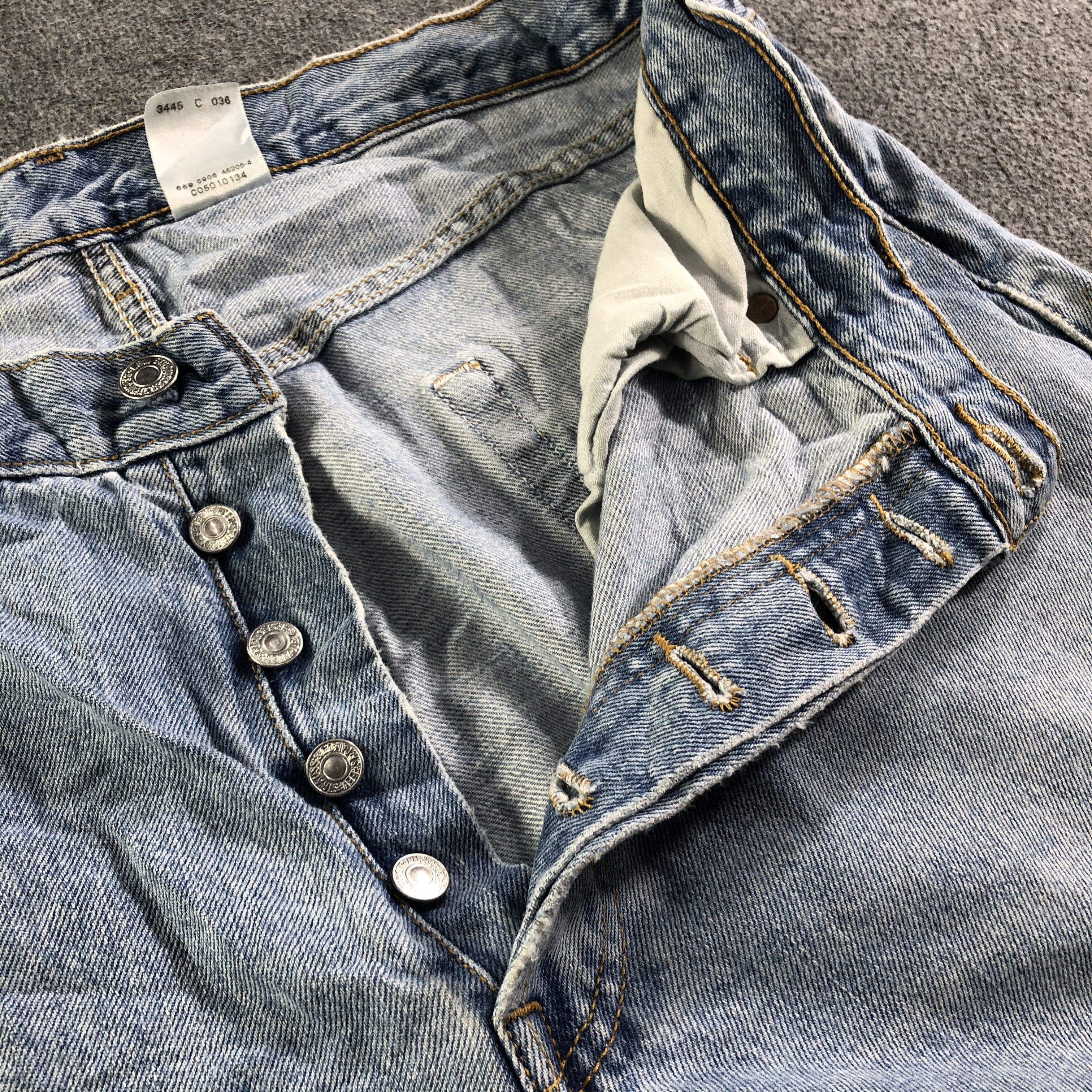 Levi's Vintage 90s Blue Wash Levis 501 Jeans-J4191 Size US 36 / EU 52 - 8 Thumbnail