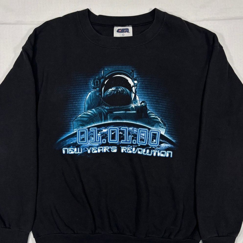 Vintage Vintage New Year's Revolution Graphic Crewneck Sweater Y2K Size US L / EU 52-54 / 3 - 1 Thumbnail