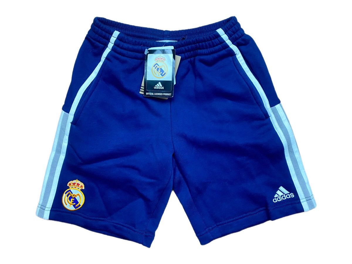 image of Vintage Real Madrid 2000-01 Adidas Training Shorts in Navy/Grey, Men's (Size 32)
