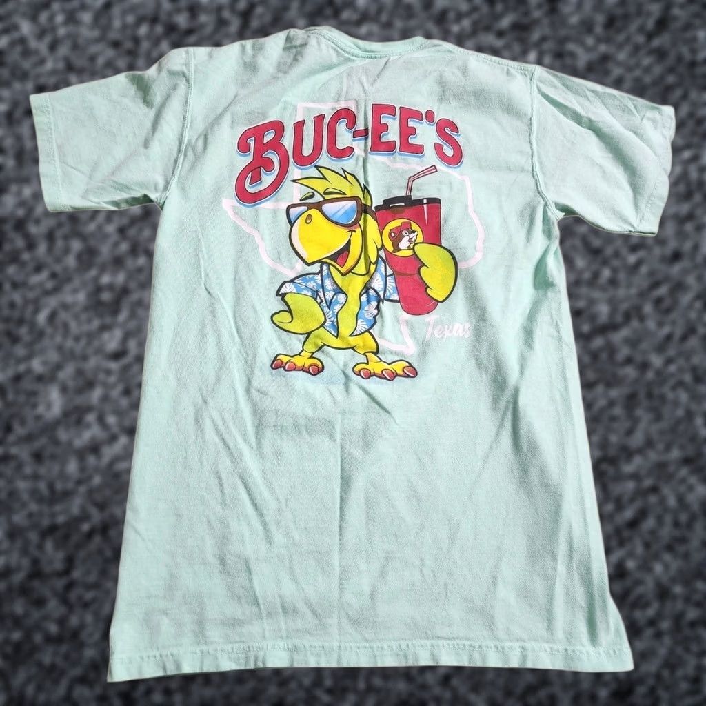 Doublet Buc-Ees Mens T-Shirt Shirt Short Sleeve Crew Neck Green COtton Double Sided Tropical Parrot Bucees Texas Vintage No Size US S / EU 44-46 / 1 - 1 Thumbnail