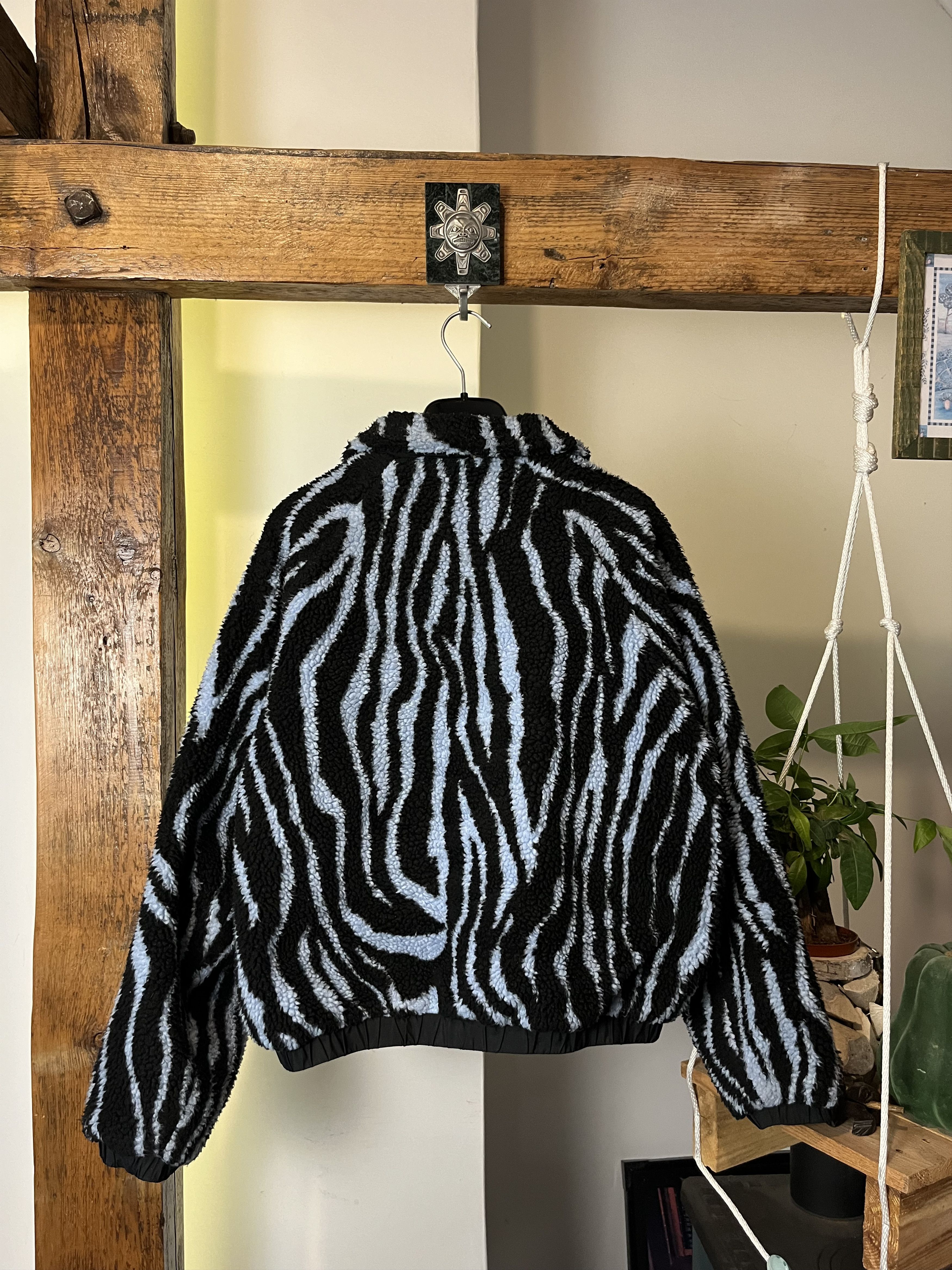 Tommy Hilfiger Tommy Hilfiger Jeans Zebra Print Padded Sherpa Jacket Size S / US 4 / IT 40 - 3 Thumbnail