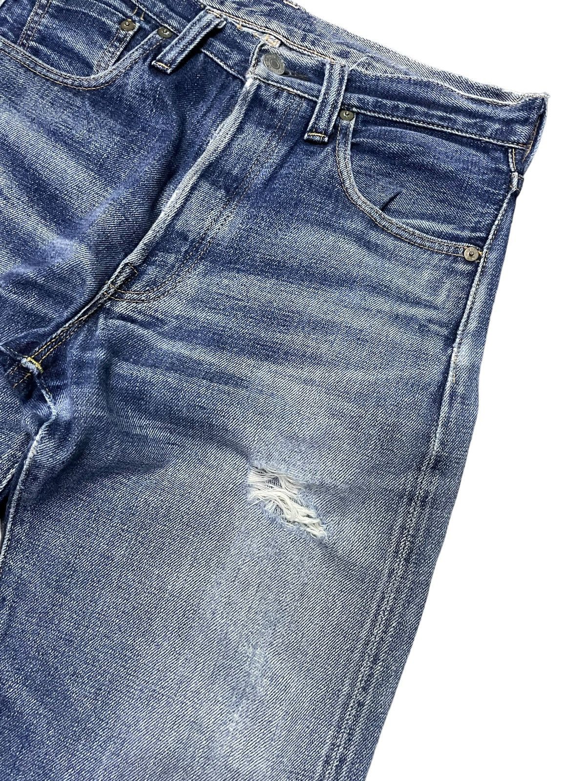 Levi's × Vintage Vintage Levis 505 Big E Selvedge Distressed Jeans Size US 30 / EU 46 - 7 Thumbnail