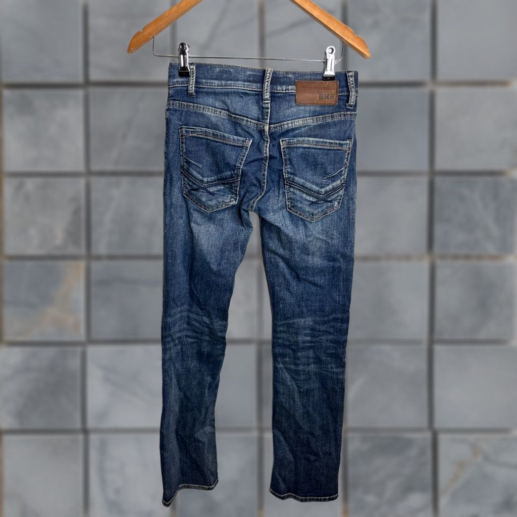 Vintage Buckle BKE Aiden Jeans Mens 26R Dark Wash Denim 5-Pocket Straight Distressed Western Modern Buckle Brand Buckle Bke Mens Jeans 26 Dark Blue Size US 26 / EU 42 - 1 Thumbnail