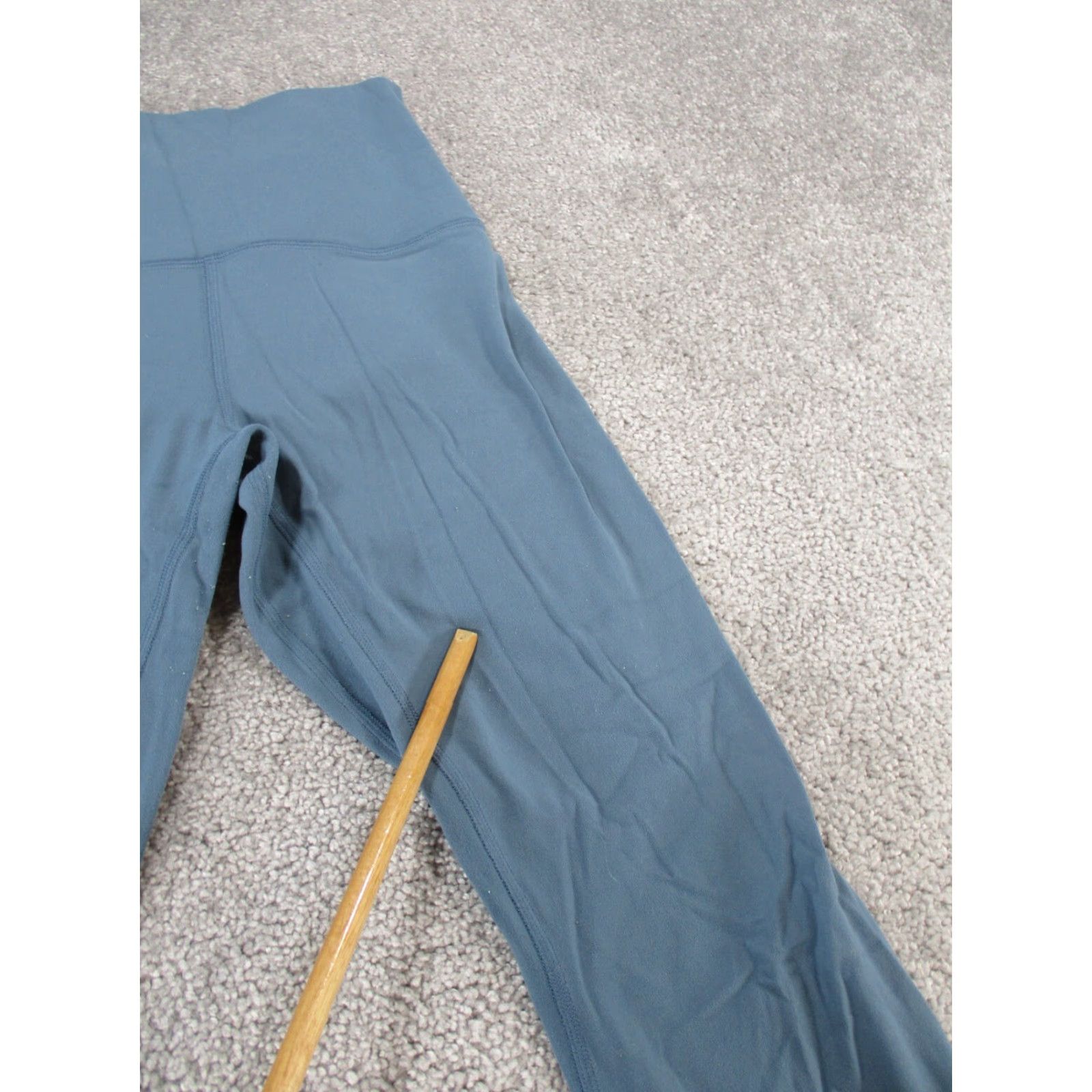 Lululemon Lululemon Leggings Womens 4 Align II Blue Cropped Yoga 25" Activewear Athletic Size 4 Womens Size 27" / US 4 / IT 40 - 2 Thumbnail