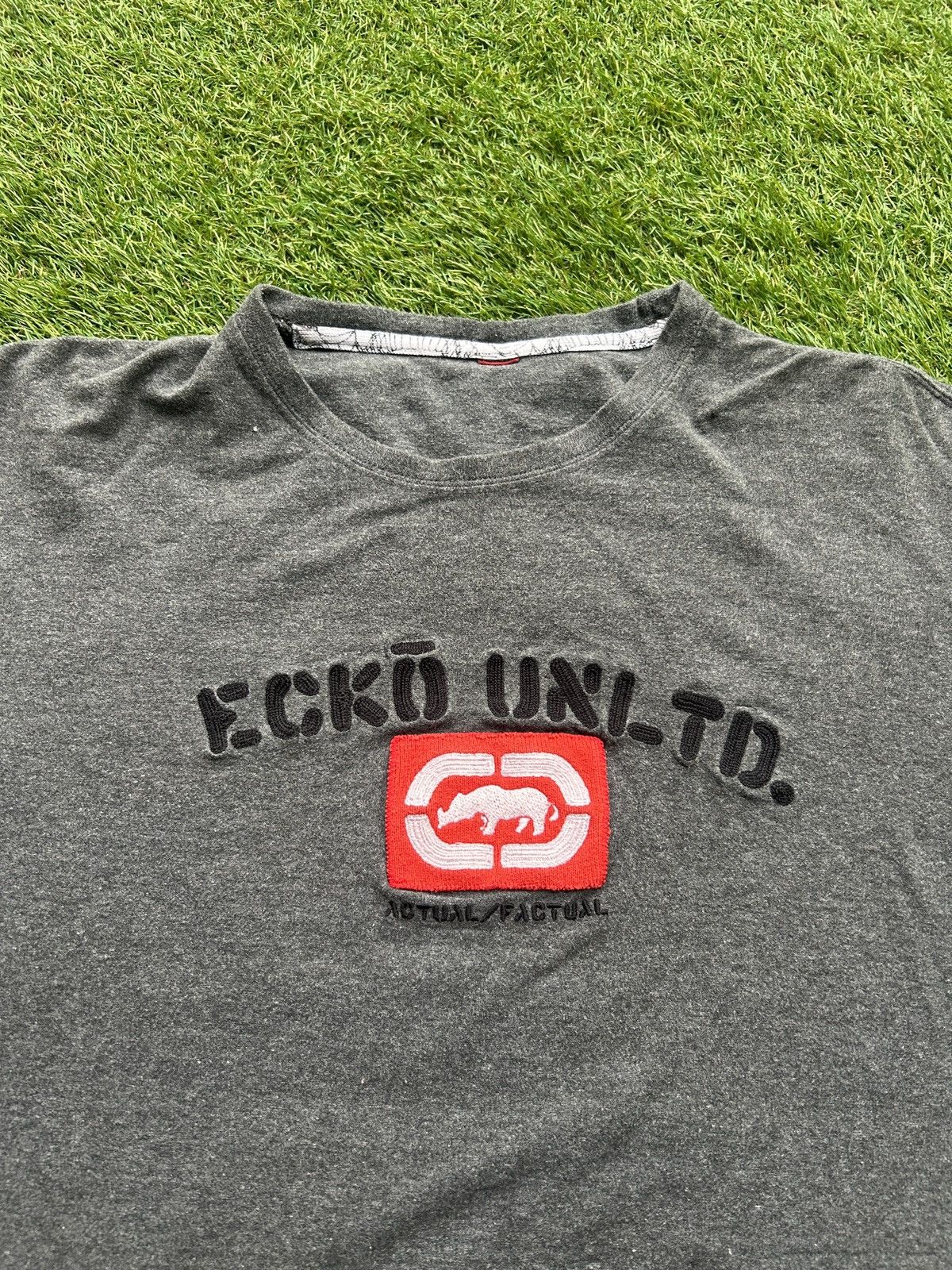 Ecko Unltd. Vintage Ecko Unltd. Rhino Logo Embroidered T-Shirt Size US XL / EU 56 / 4 - 2 Thumbnail
