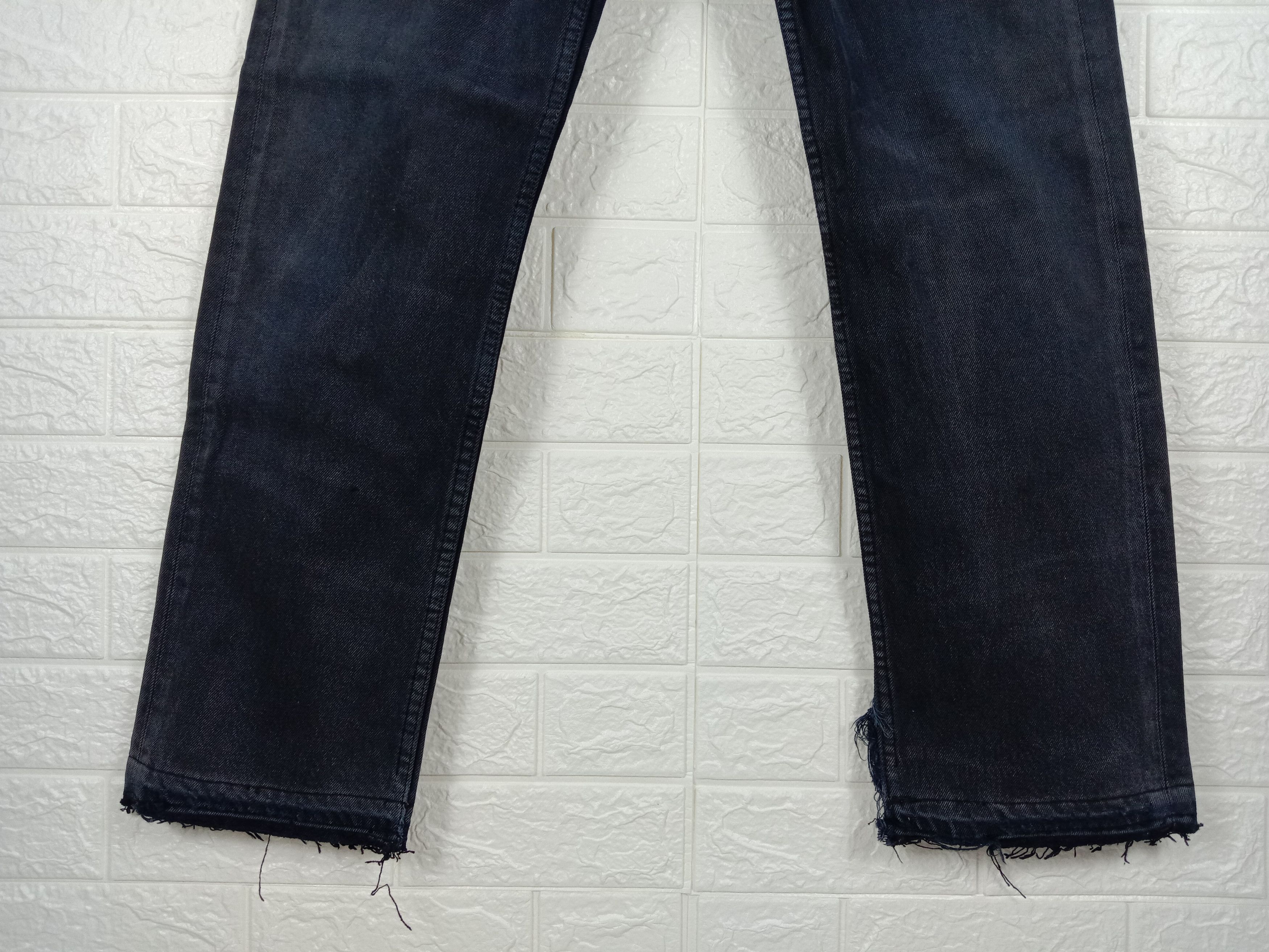Levi's Vintage Levi's 501 Jeans Faded Black Distressed Denim Size US 31 - 4 Thumbnail