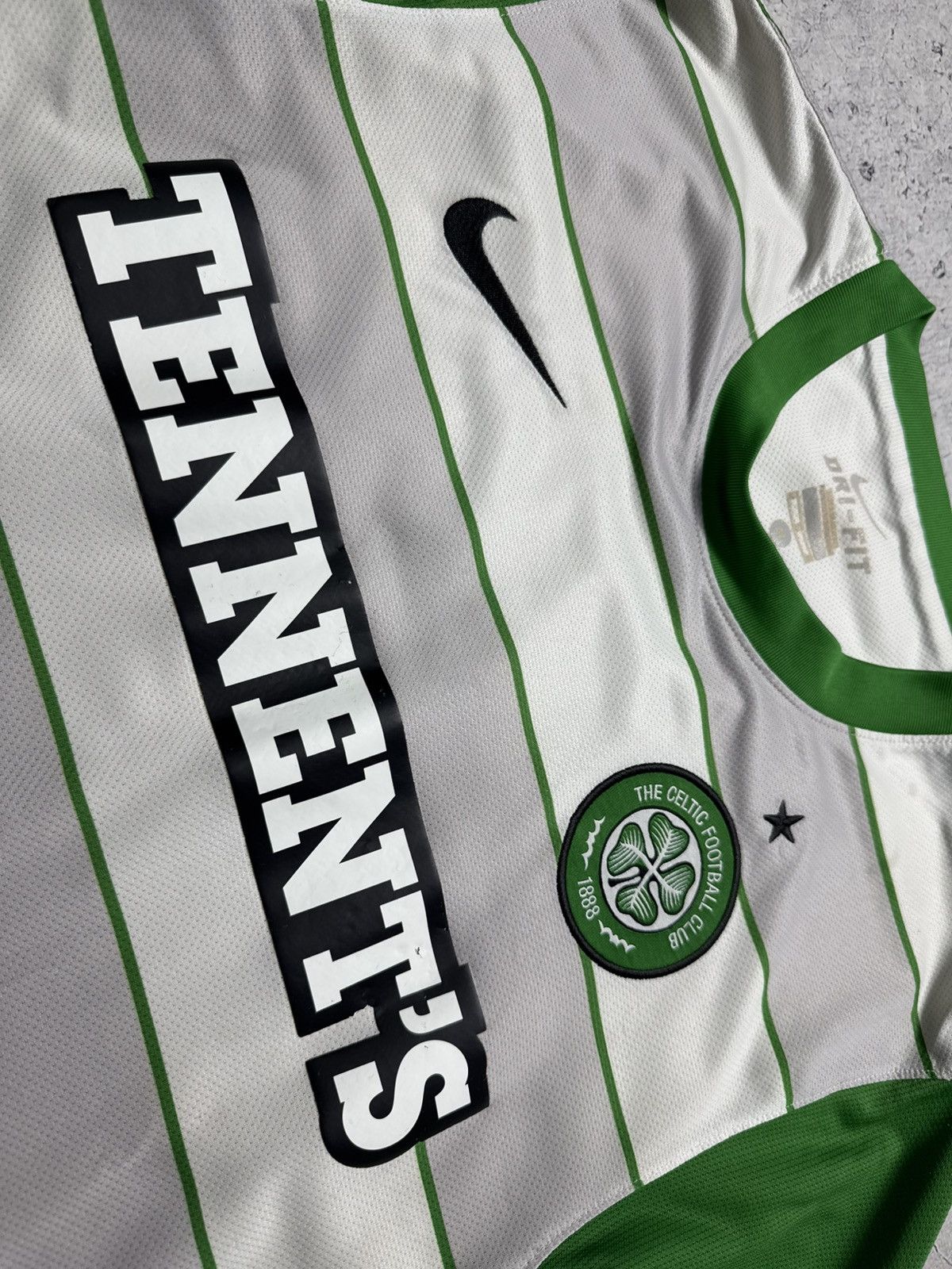 Nike Nike FC Celtic 2011/2012 Vintage Soccer Jersey Long Sleeve Size US M / EU 48-50 / 2 - 6 Thumbnail