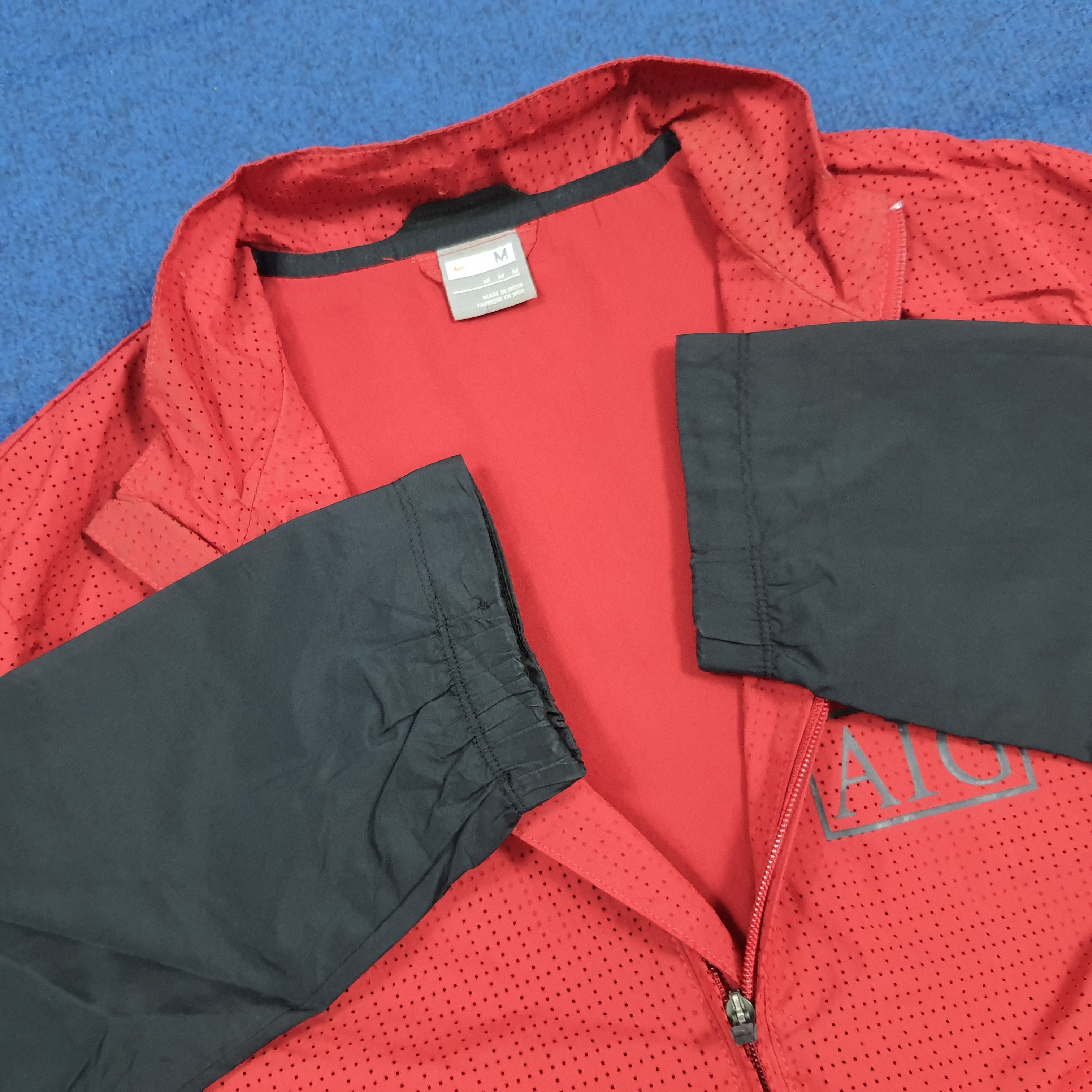Nike Y2K Manchester United Nike AIG Training Shell Jacket C302N15 Size US S / EU 44-46 / 1 - 5 Thumbnail