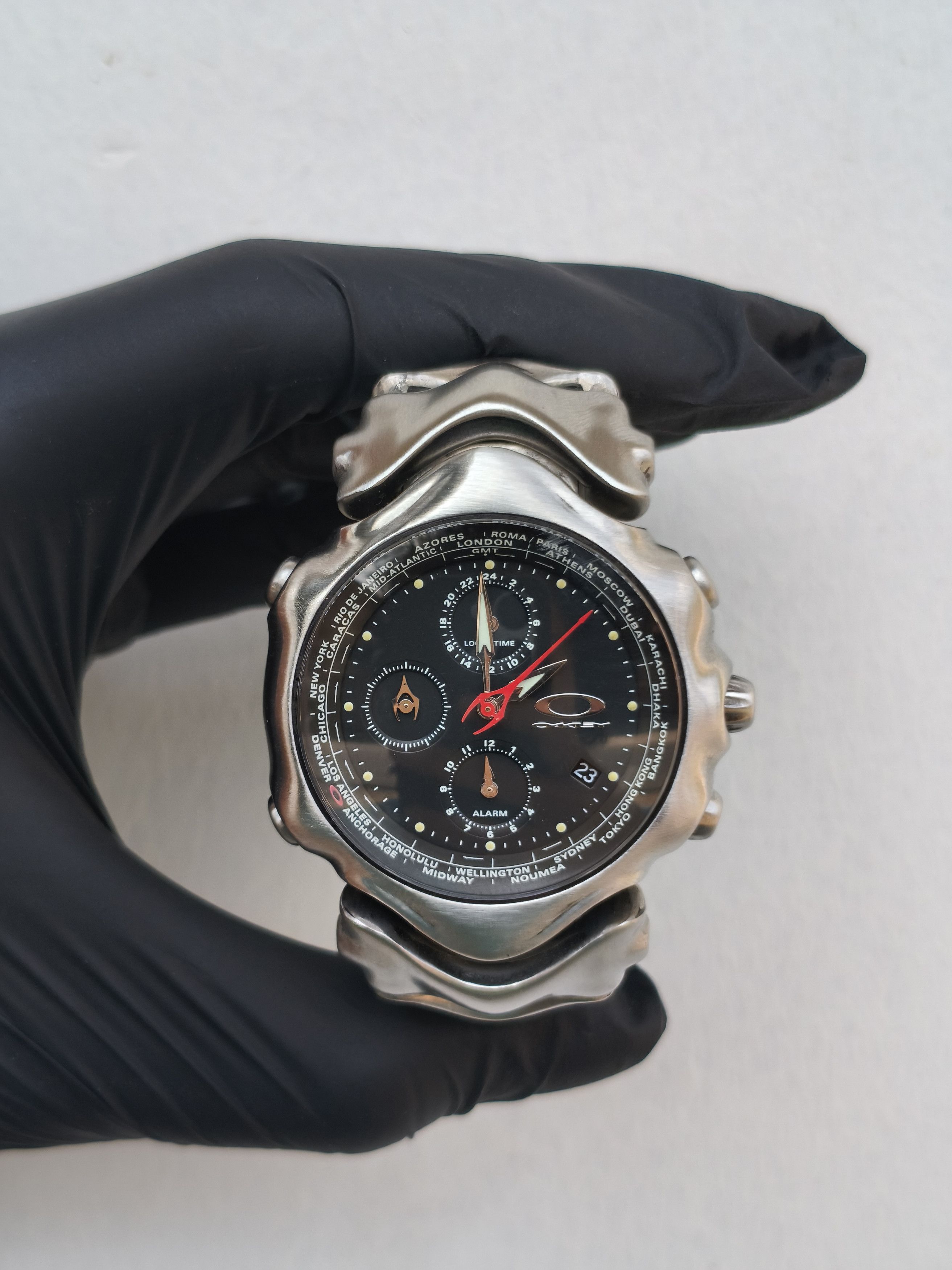 Oakley Oakley Saddleback watch | Grailed