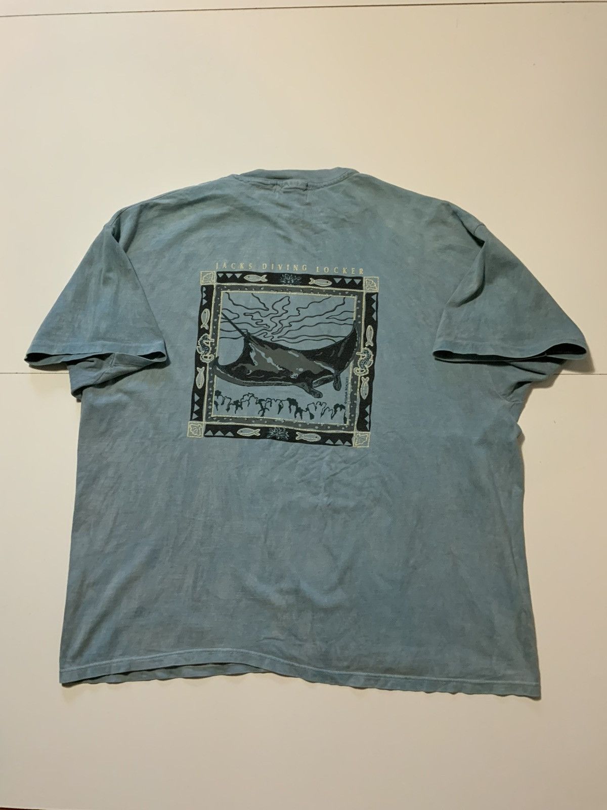 Vintage Vintage 1995 90s Jacks Diving Locker Kona Hawaii T-Shirt Size US XXL / EU 58 / 5 - 3 Thumbnail