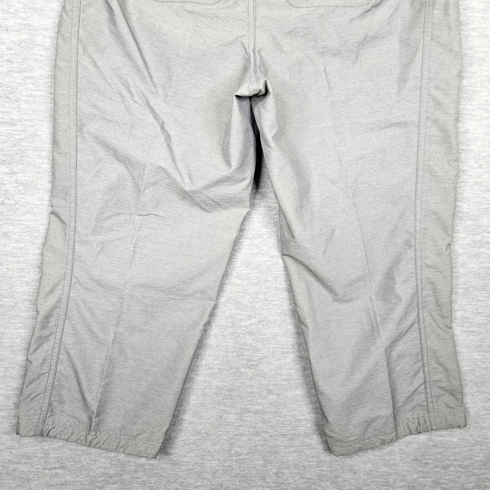 The North Face The North Face Women’s Horizon 2.0 Gray Capris Hiking Outdoor Pants Size 4 Size 27" / US 4 / IT 40 - 7 Thumbnail