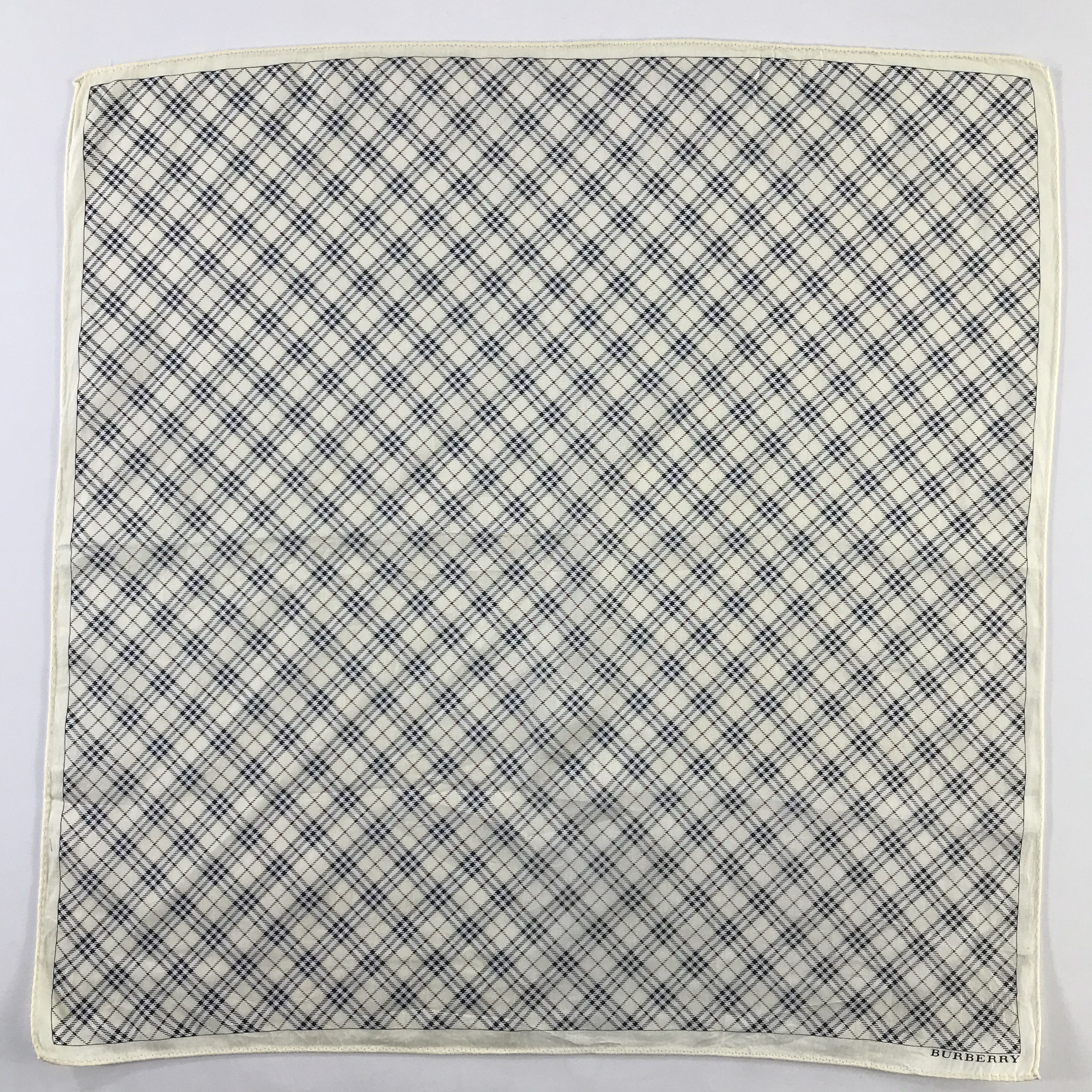 Burberry × Vintage Burberry Bandana / Handkerchief / Neckerchief - S580 Size ONE SIZE - 1 Thumbnail