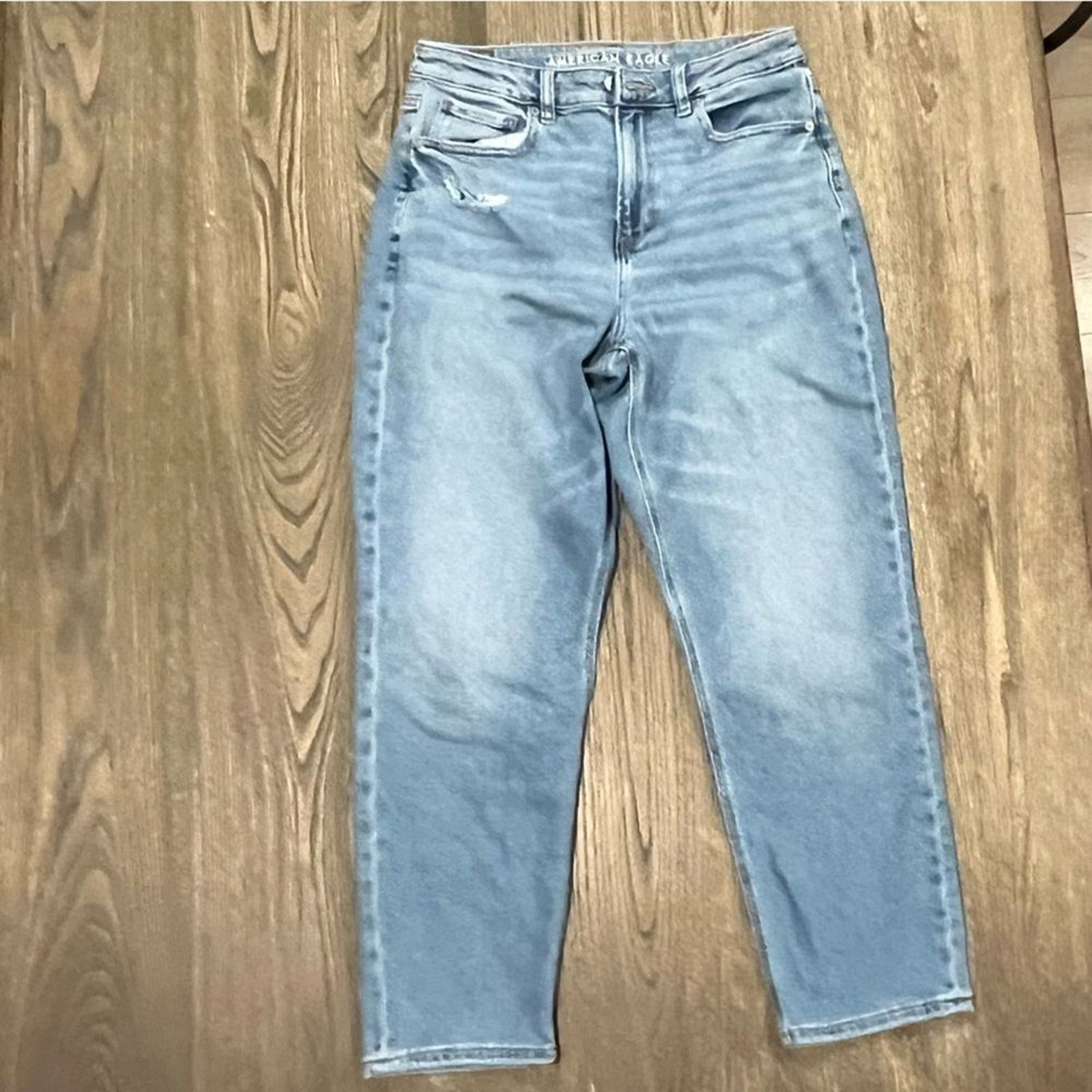 American Eagle Outfitters American Eagle Mom Jeans High Rise Stretch Whiskering Size 30" / US 8 / IT 44 - 1 Thumbnail