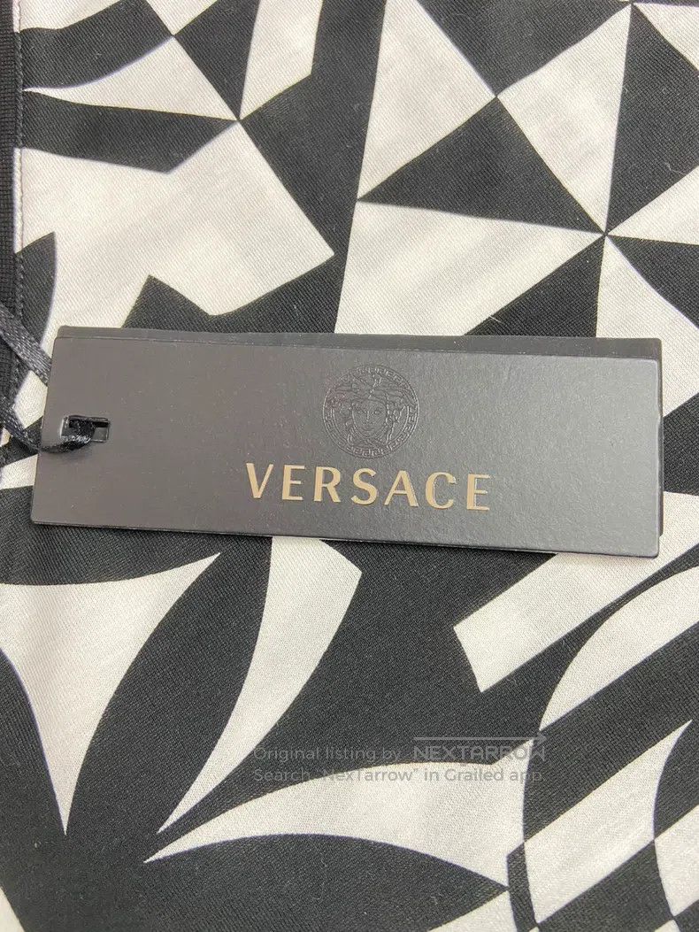 Versace Versace Baroque black and white patterned T-shirt Size US XXL / EU 58 / 5 - 9 Thumbnail