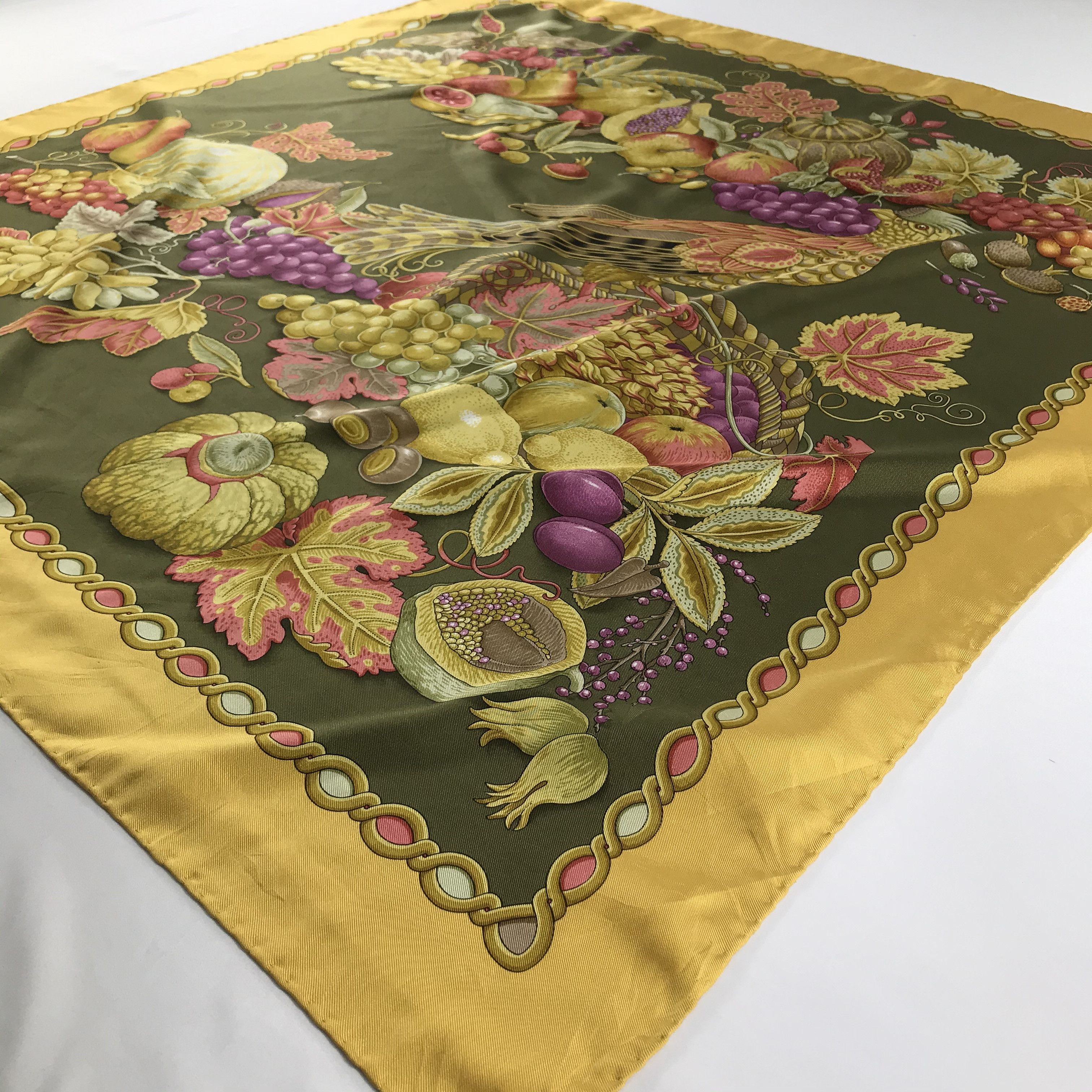 Vintage Vintage Salvatore Ferragamo Silk Scarf Size ONE SIZE - 3 Thumbnail
