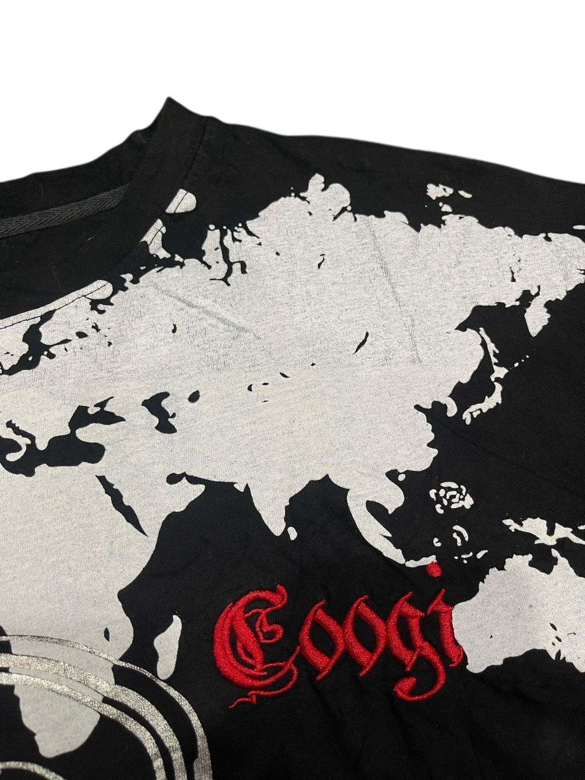 Coogi RARE Coogi World Map Clock Overprint Tee Size US L / EU 52-54 / 3 - 6 Thumbnail