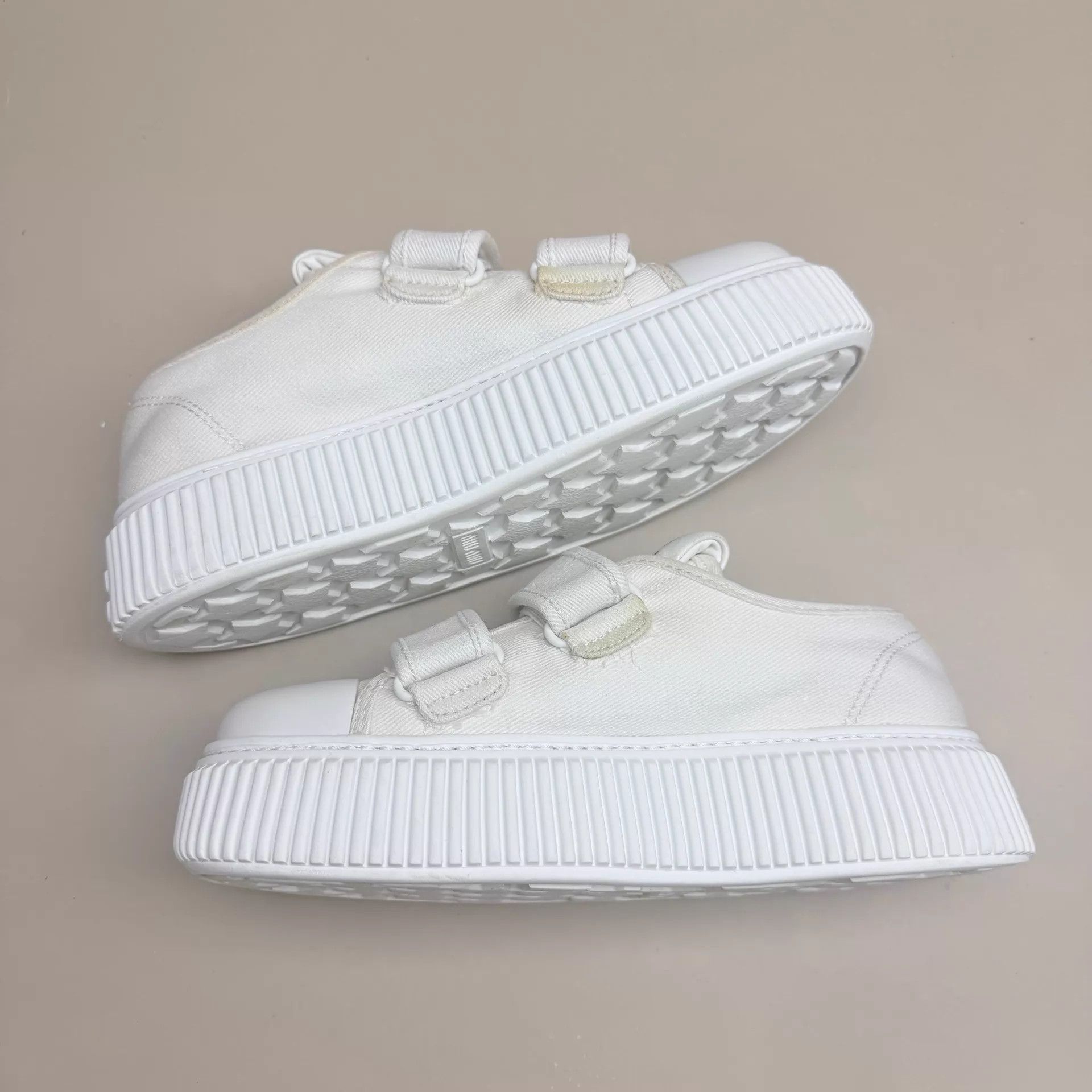 Miu Miu Miu Miu White Logo Velcro Thick Sneaker 38 95 New Size US 7.5 / IT 37.5 - 5 Thumbnail