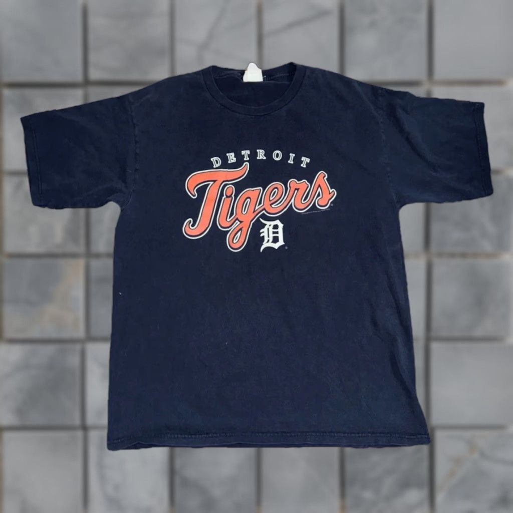 Lee VINTAGE Lee Sport Detroit Tigers T-Shirt Navy Blue Large 21x28 MLB Baseball Size US L / EU 52-54 / 3 - 1 Thumbnail