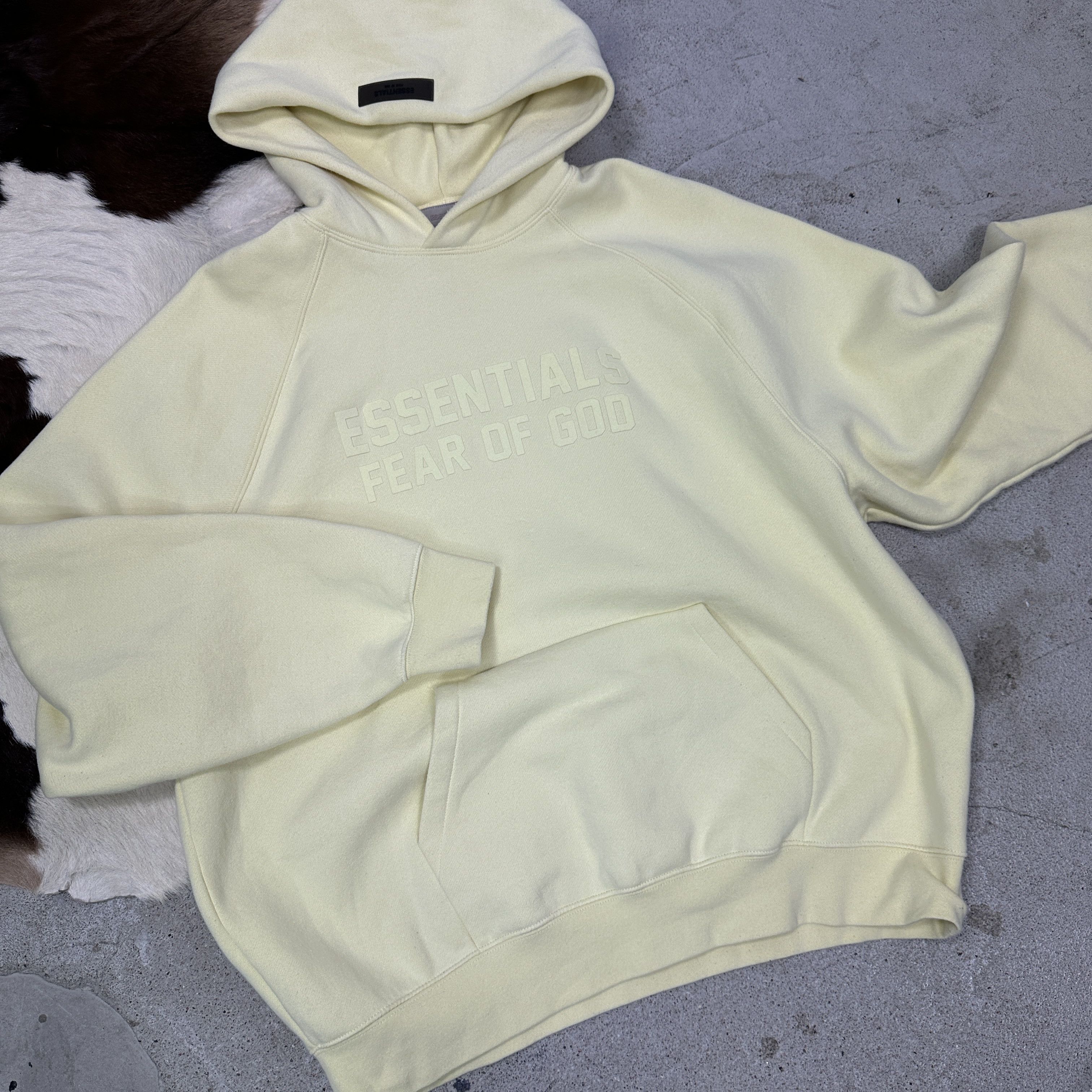 Fear of God Vintage Streetwear Fear Of God Butter Yellow Sweatshirt 00s Size US L / EU 52-54 / 3 - 9 Thumbnail