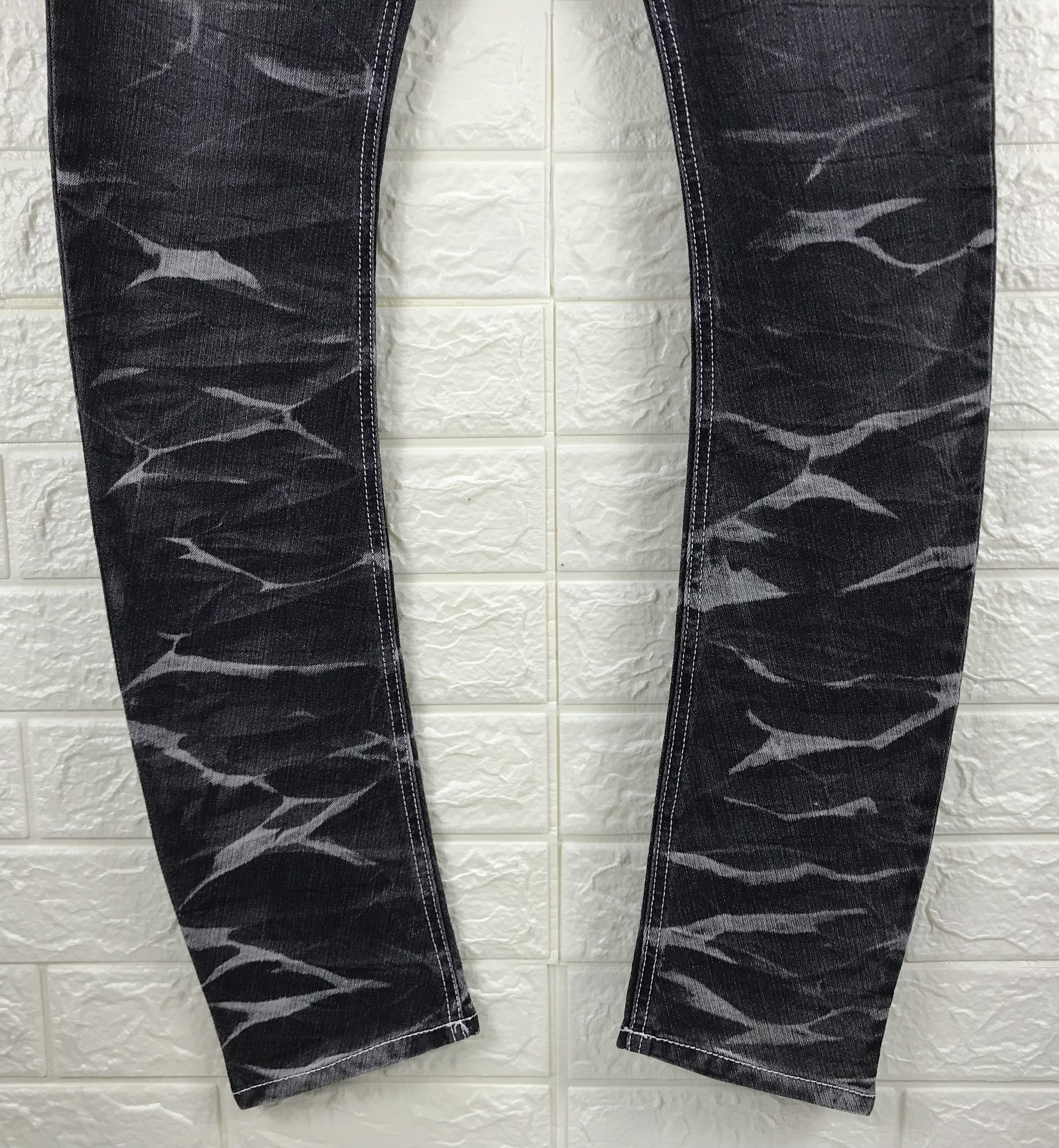 semanticdesign Semantic Design J Leg Bleach Black Jeans Size US 30 / EU 46 - 4 Thumbnail