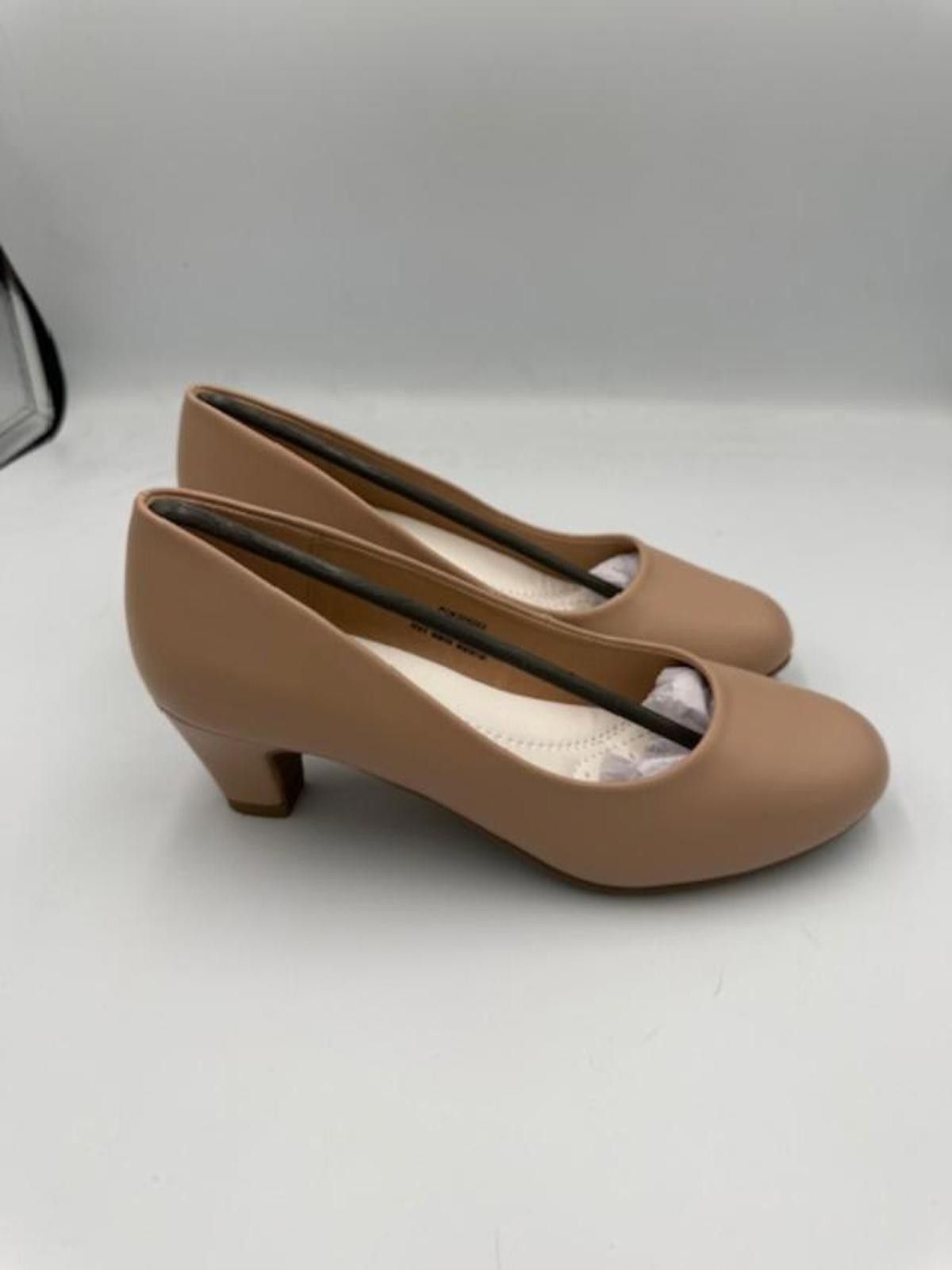 Other Journee Collection Nude Women's low pump block Heel Size 7 Size US 7 / IT 37 - 6 Thumbnail
