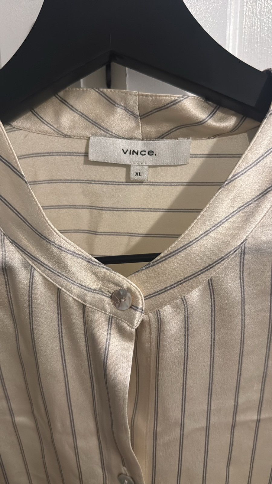 Vince Vince silk button up Size XL / US 12-14 / IT 48-50 - 2 Thumbnail