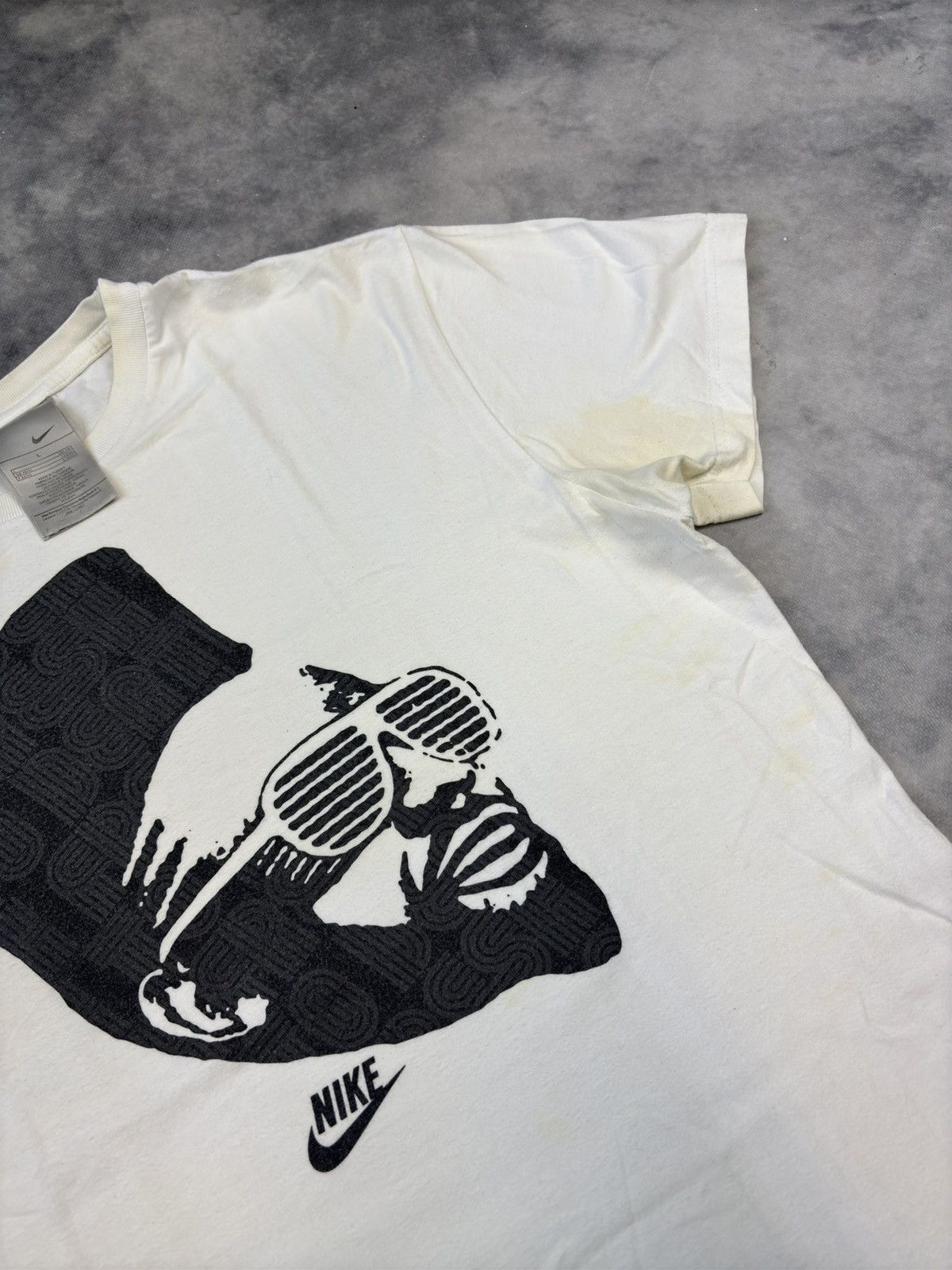 Nike × Vintage Vintage Nike photo face distressed t shirt tee y2k nba rap Size US L / EU 52-54 / 3 - 3 Thumbnail