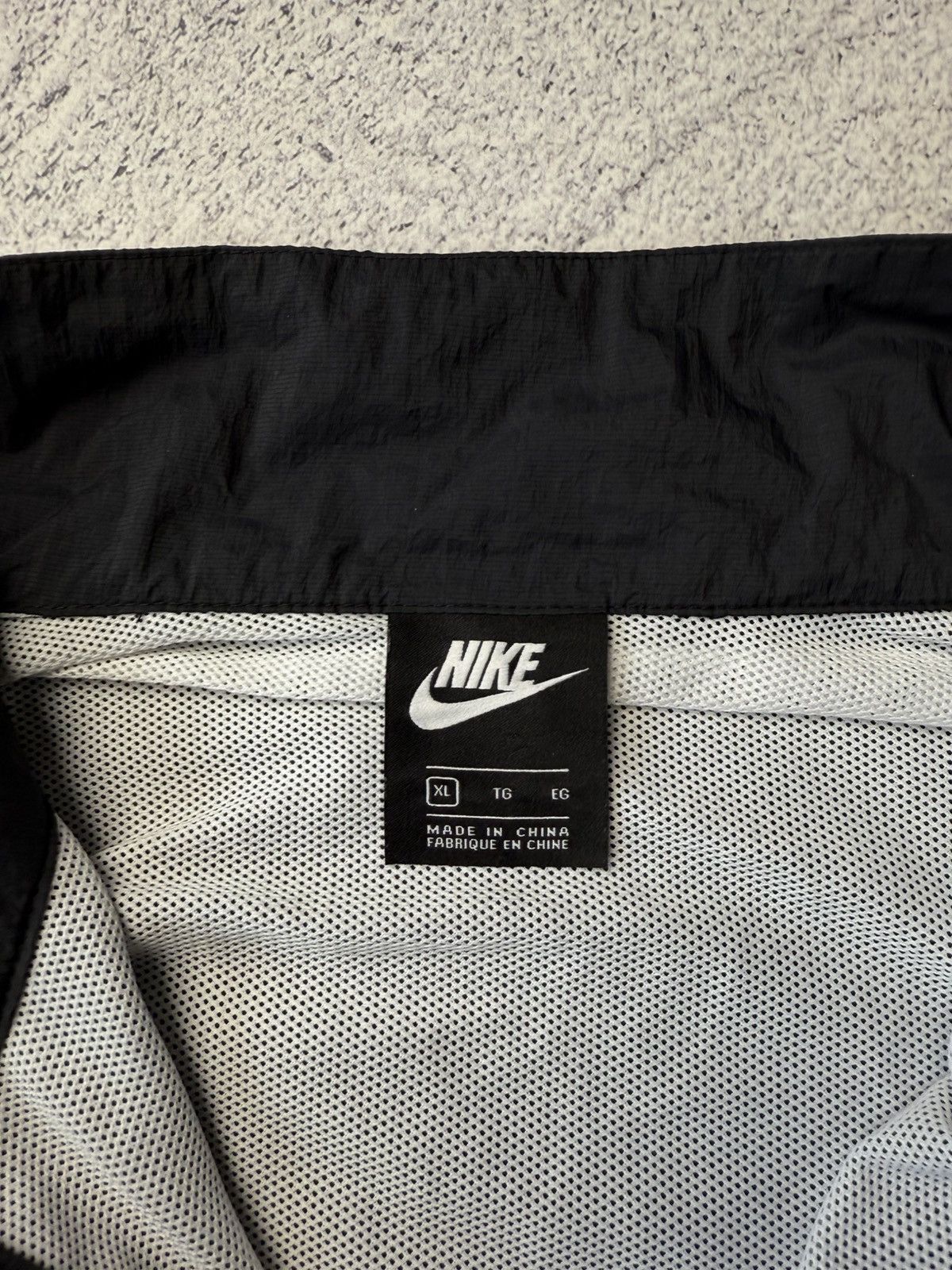 Nike Vintage Nike Track Big Logo Jacket Streetwear USA Size US XL / EU 56 / 4 - 16 Thumbnail
