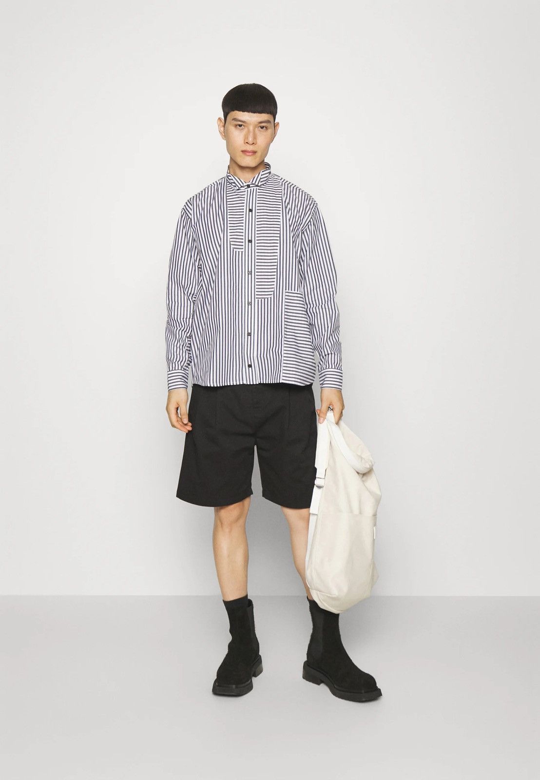 Henrik Vibskov !DS! AW23 Henrik Vibskov Chow Stripped White Black Shirt Size US L / EU 52-54 / 3 - 1 Thumbnail