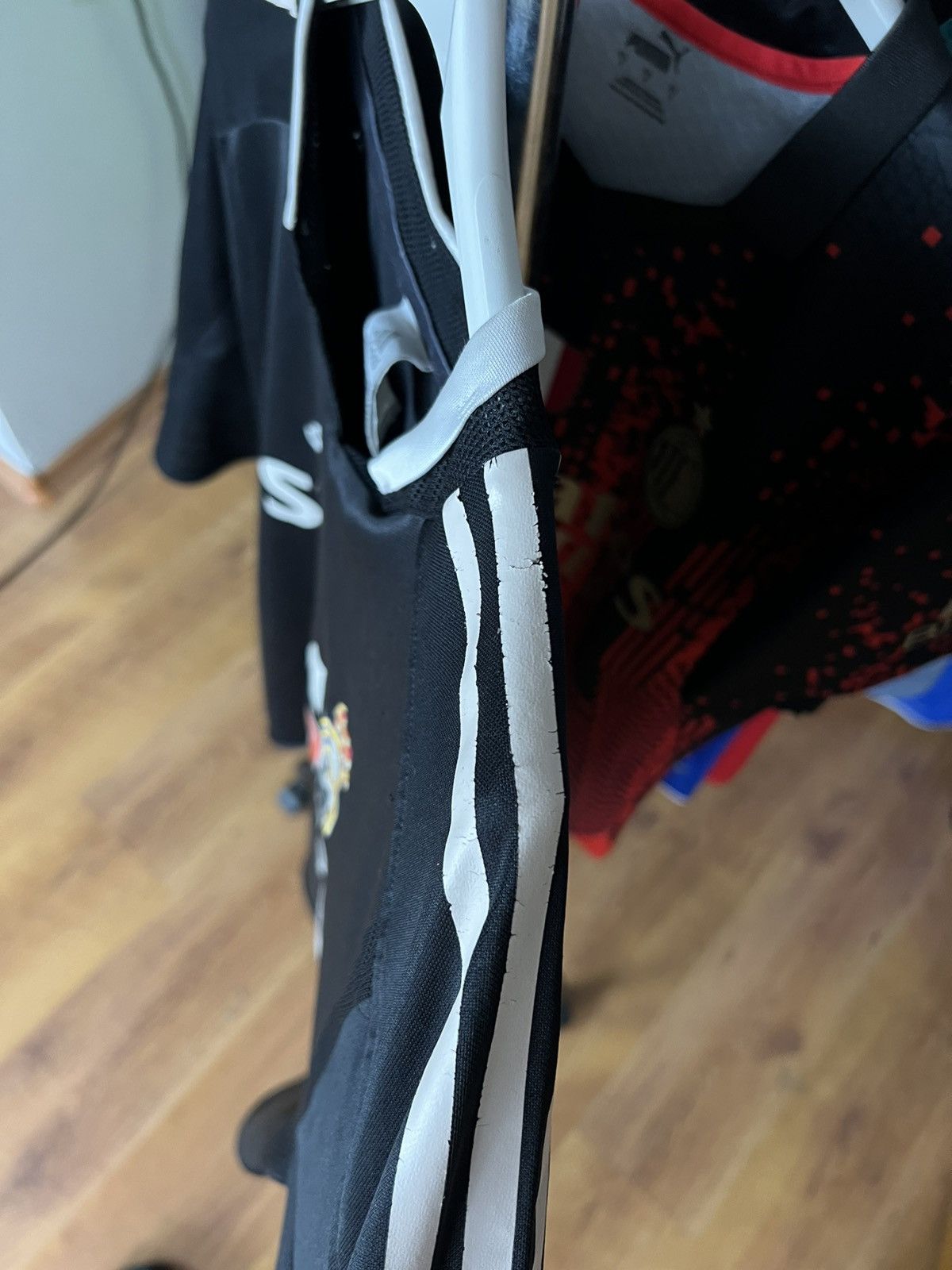 Adidas Soccer Jersey Adidas Real Madrid 2004/05 Black Size US M / EU 48-50 / 2 - 7 Thumbnail