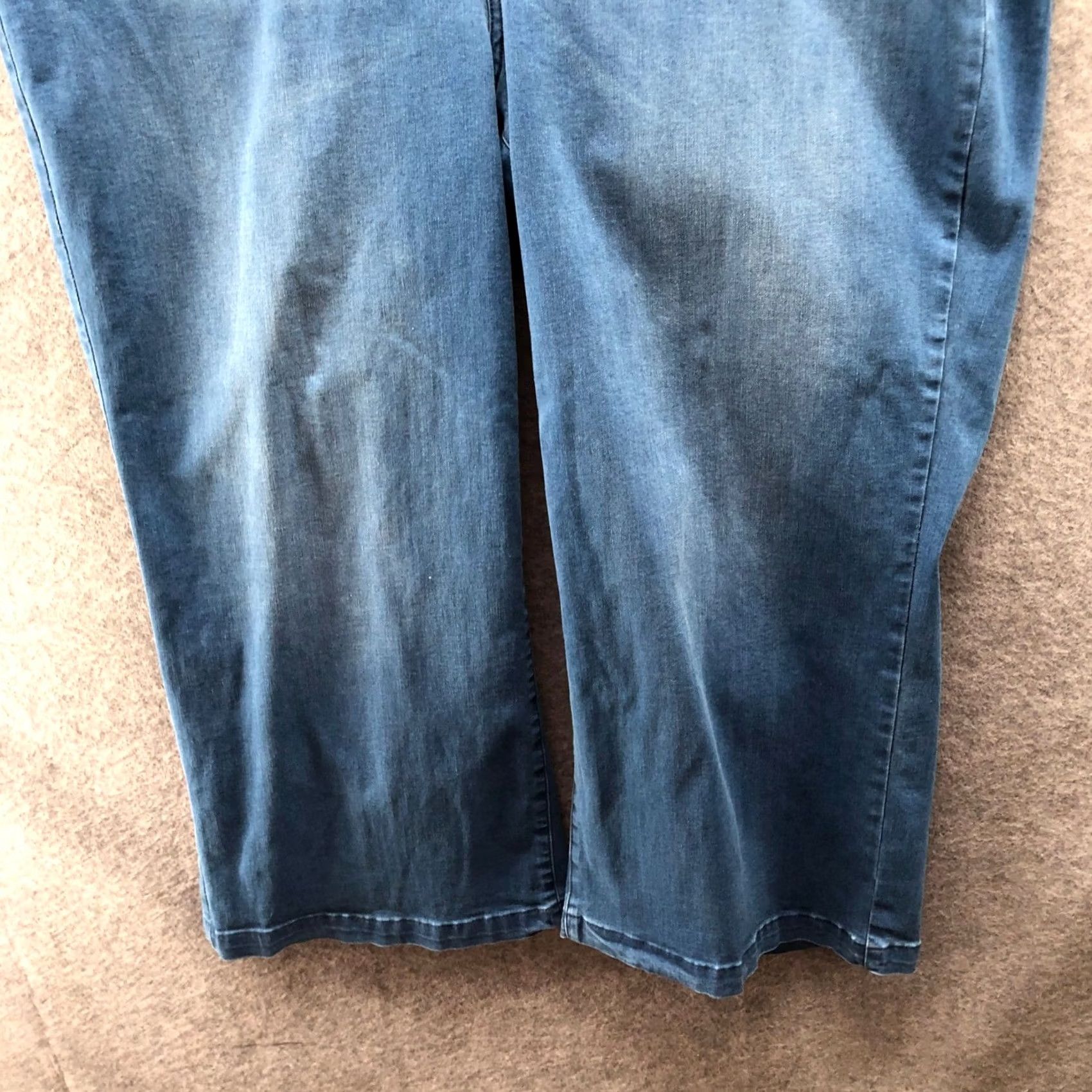 NYDJ NYDJ Jeans Womens 24W Blue Medium Wash Stretch High Rise Wide Leg Crop Ankle 5-Pocket Denim Slimming Pockets Button Zip XXS-Plus? Size 42" / US 20 - 7 Thumbnail