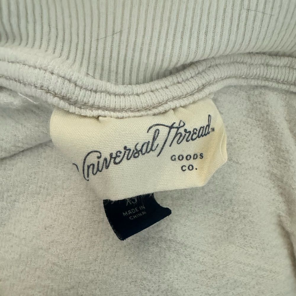 Other Universal Thread White V-Neck Sweatshirt Pullover Women’s Size XS Long Sleeve Size XS / US 0-2 / IT 36-38 - 4 Thumbnail