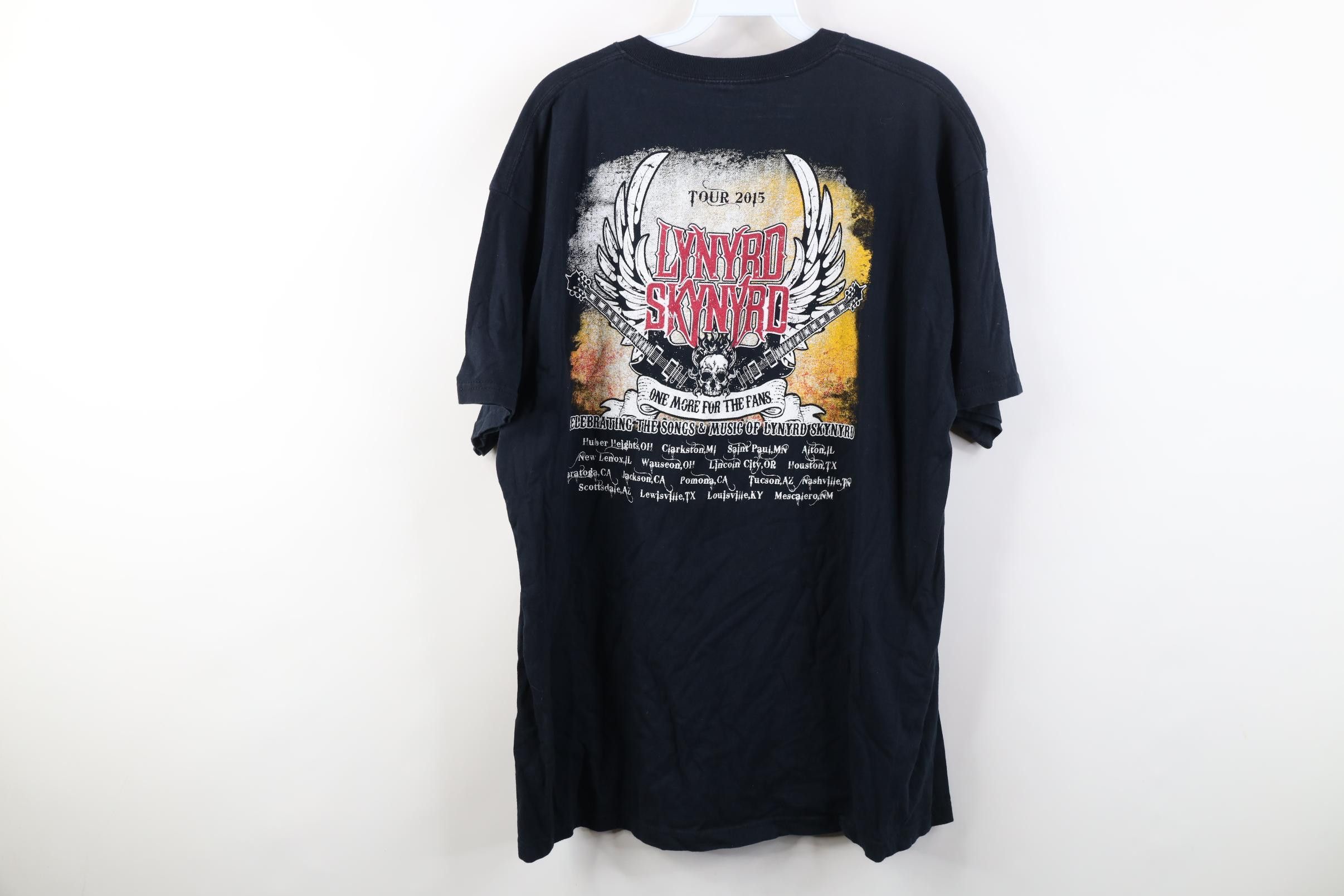 Vintage Vintage Y2K 2015 Tour Lynyrd Band Short Sleeve T-Shirt Size US XL / EU 56 / 4 - 12 Thumbnail