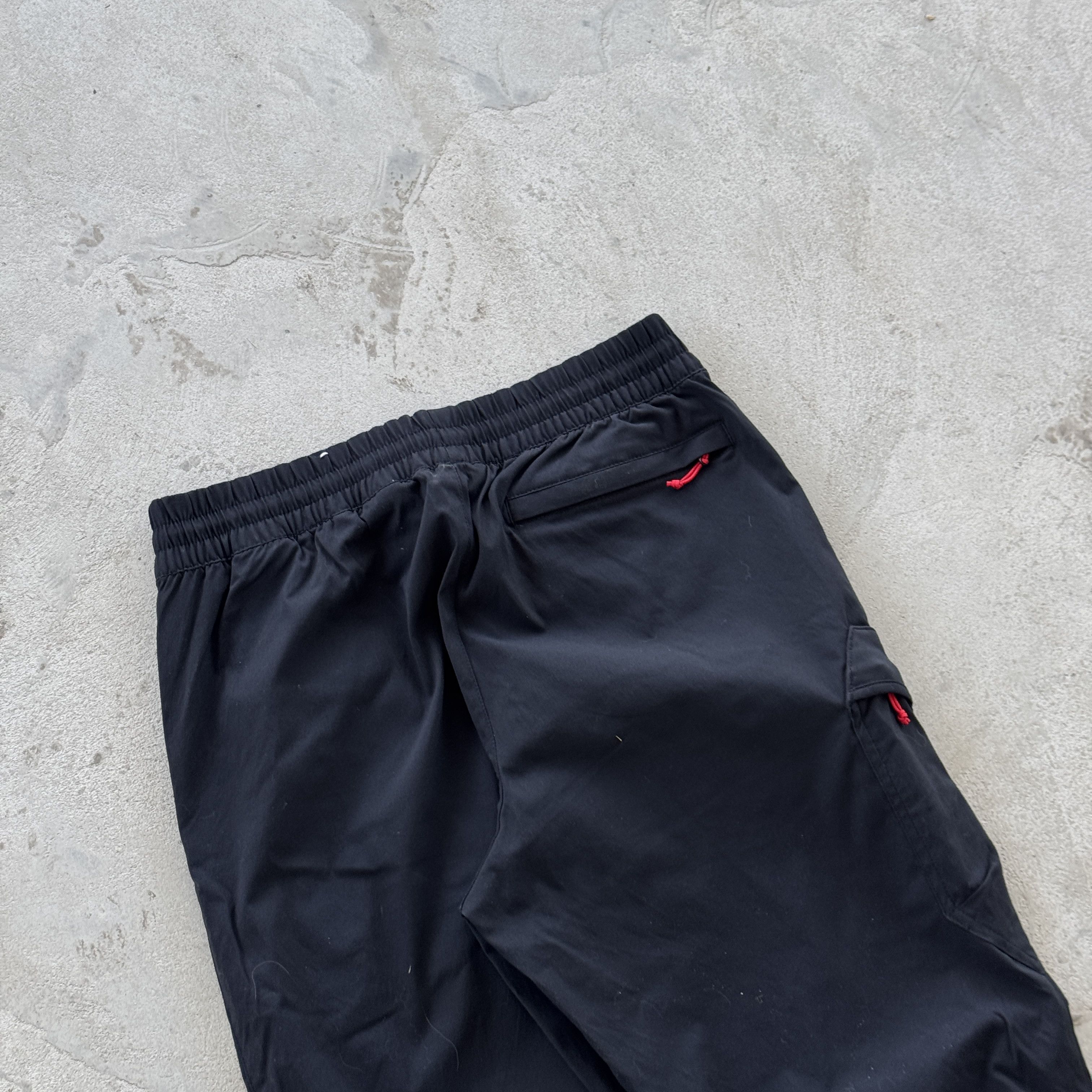 Berghaus Berghaus Black Cargo Hiking Pants Techwear Outdoor Track Size US 30 / EU 46 - 4 Thumbnail