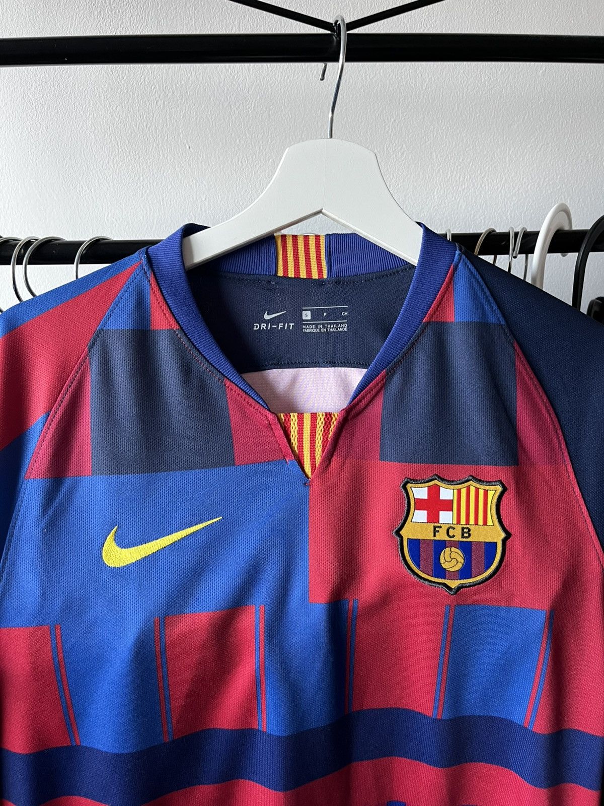 Nike Fc Barcelona 20th jersey Nike 2020 kit Size US S / EU 44-46 / 1 - 3 Thumbnail