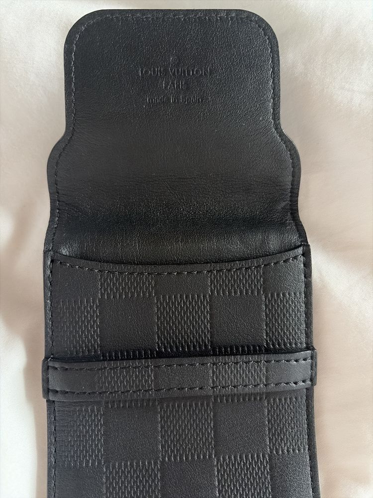Louis Vuitton Louis Vuitton Phone Holder Case Size ONE SIZE - 3 Thumbnail