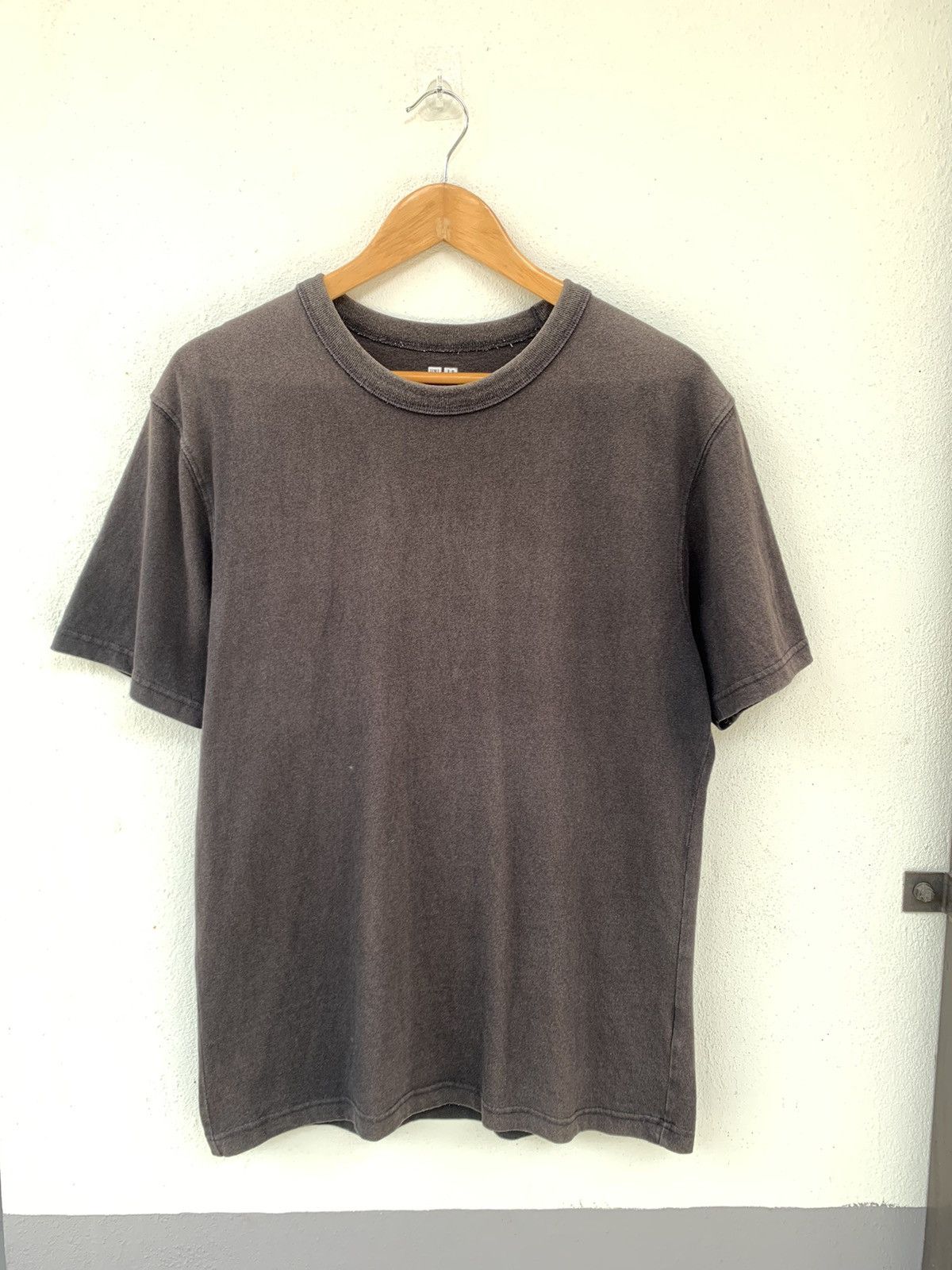 Uniqlo Thrashed Faded Lemaire X Uniqlo Plain Tee Size US M / EU 48-50 / 2 - 1 Thumbnail
