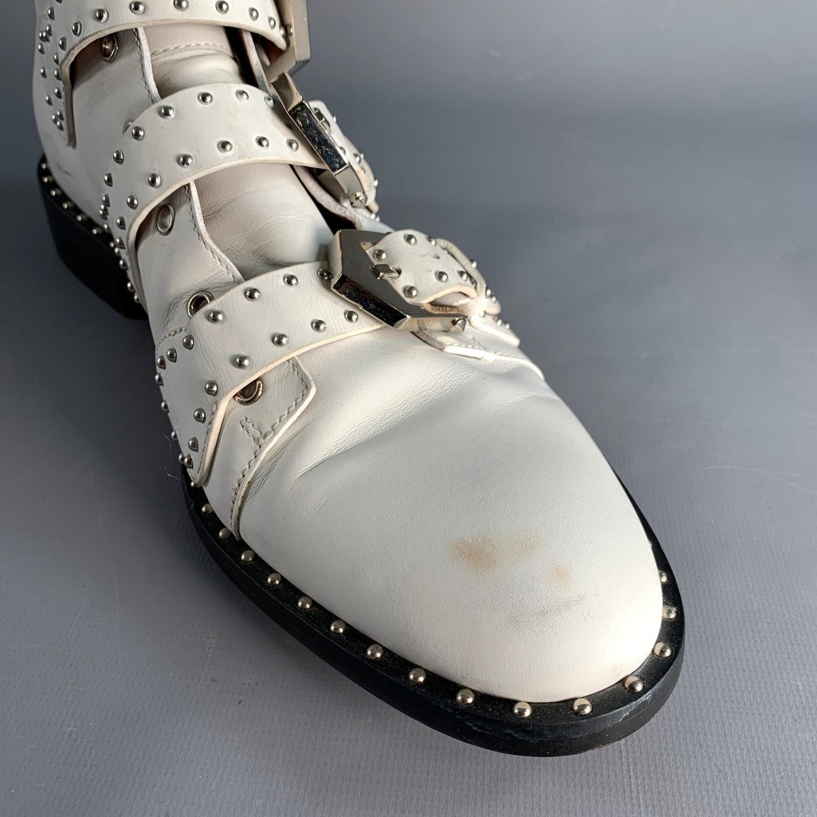 Givenchy GIVENCHY Size 8 White Studded Leather Belted Boots Size US 8 / EU 41 - 8 Thumbnail