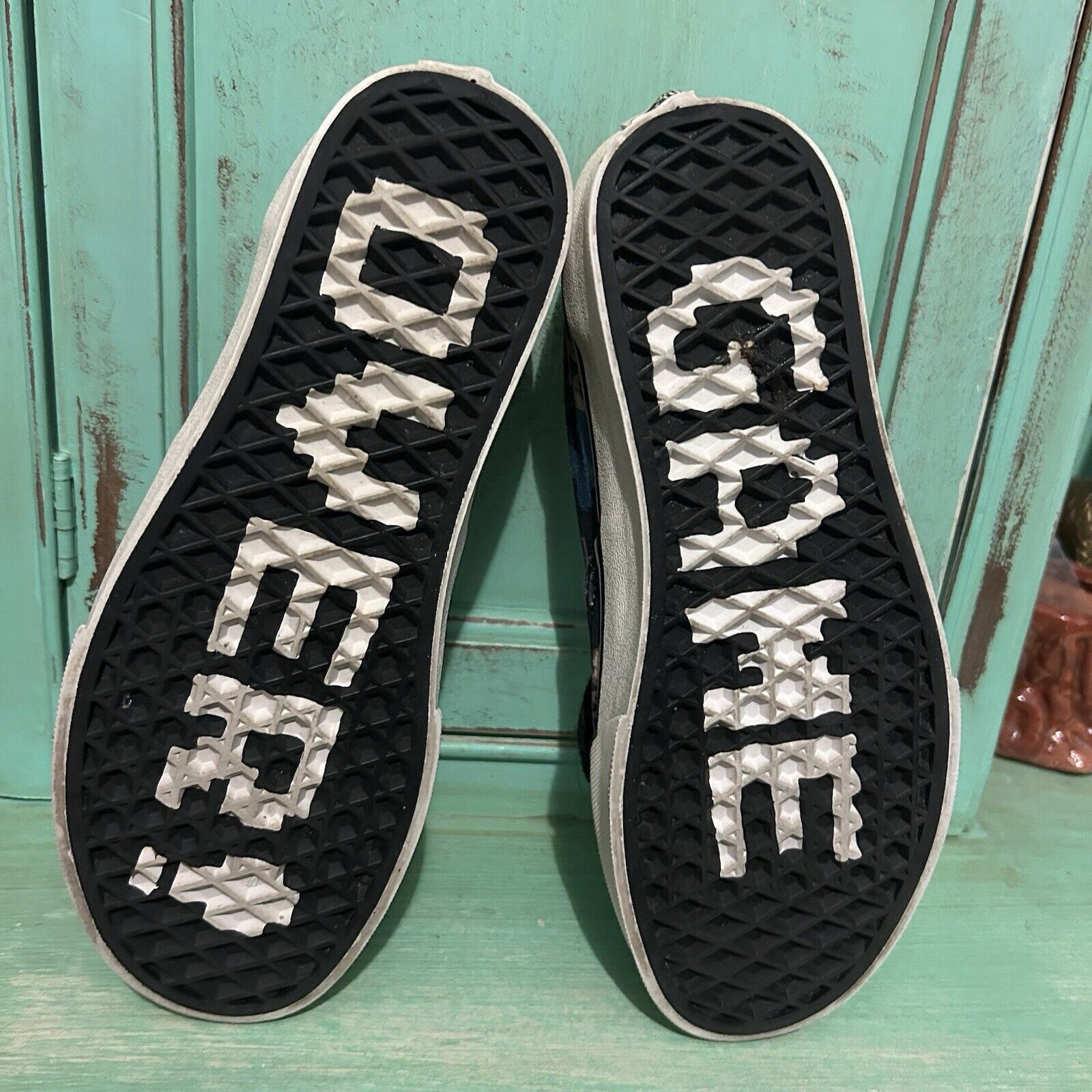 Vans VANS X Nintendo Donkey Kong Sneakers Men’s 5 Women’s 6.5 Size US 5 / EU 37 - 11 Thumbnail