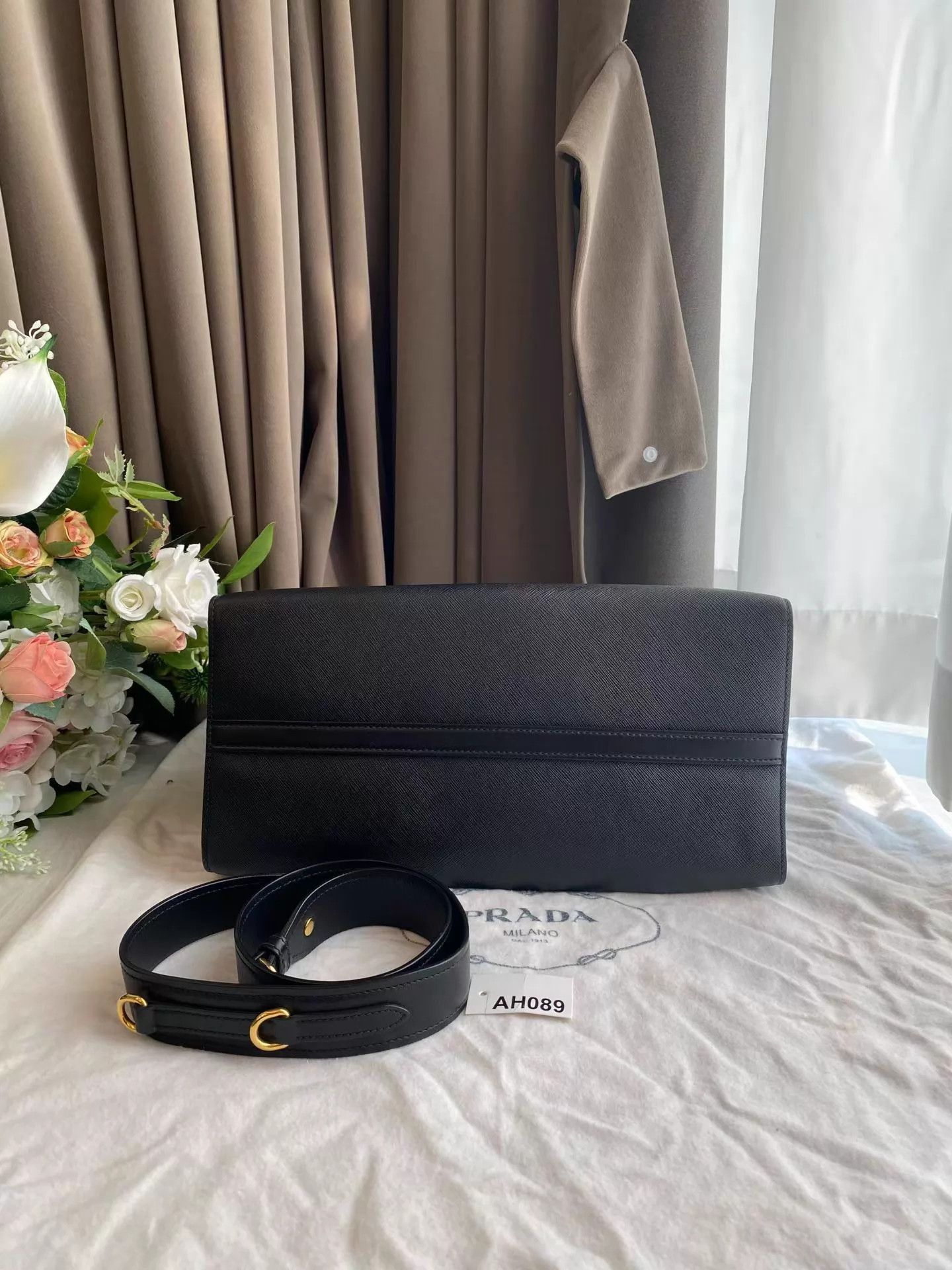Prada Saffiano Black Crossbody/Shoulder Bag AH089